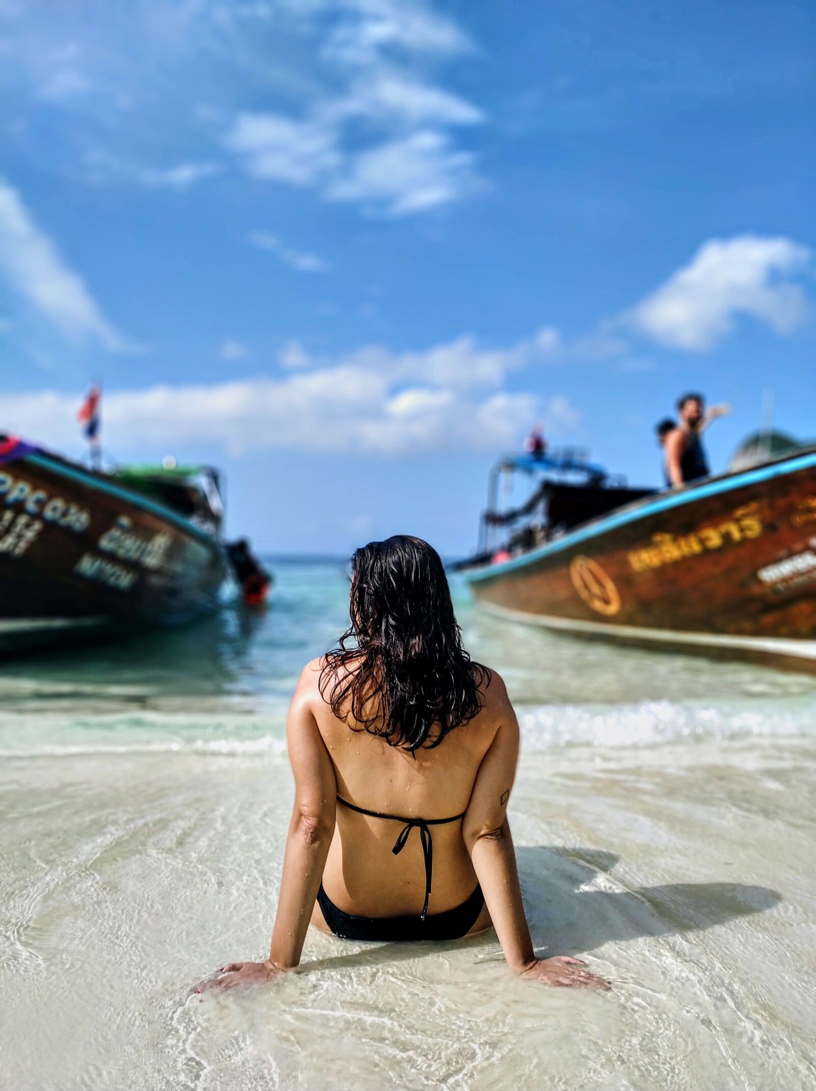 Xiaomi Mi A2 sample photo. Girl, sitting, sea photography