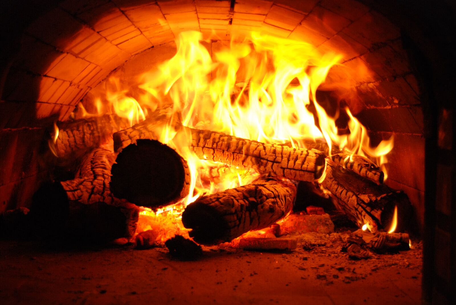 Nikon D80 sample photo. Oven, the wood, coal photography