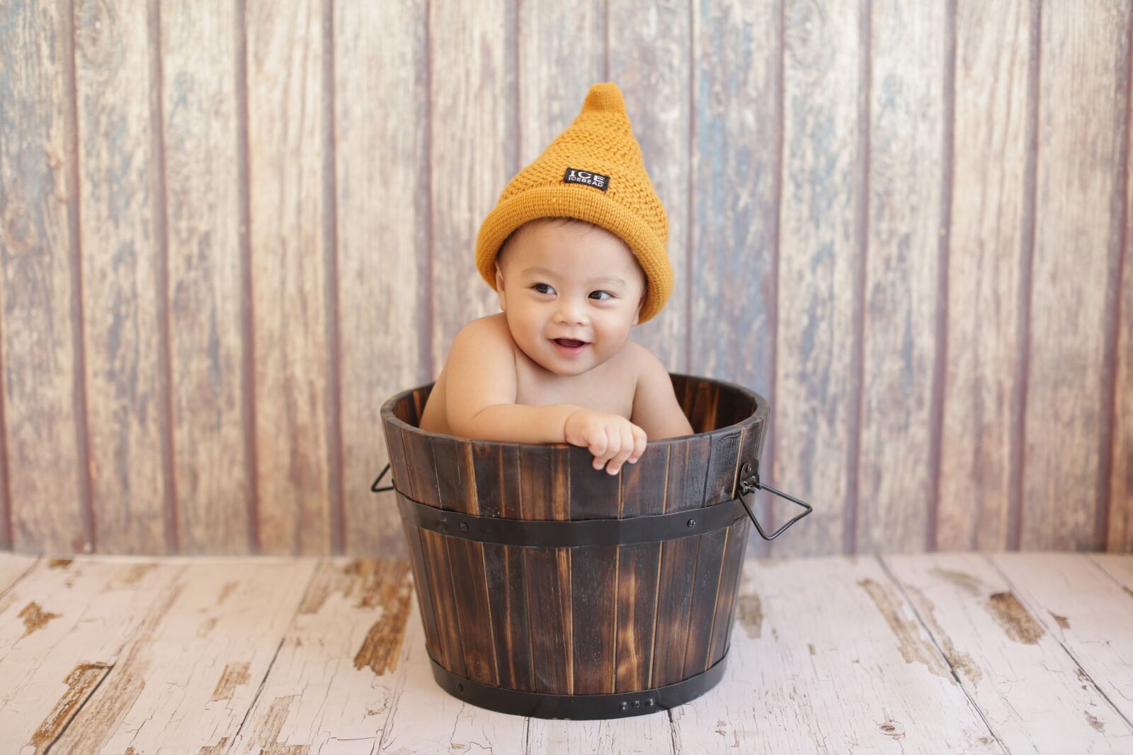 Canon EOS 5D Mark III + Canon EF 50mm F1.2L USM sample photo. Baby, hat, wood box photography
