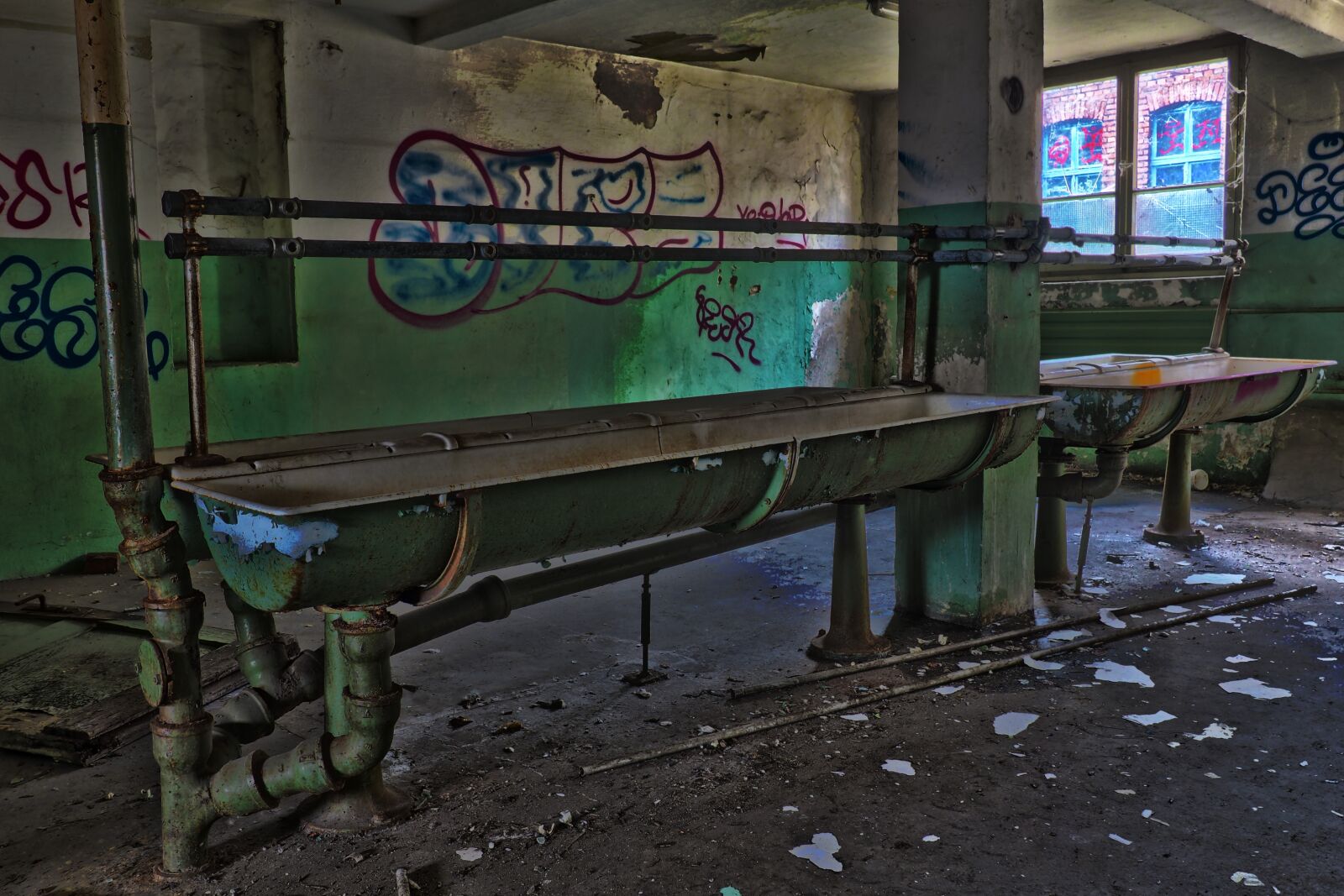 Olympus OM-D E-M10 sample photo. Abandoned, industry, graffiti photography