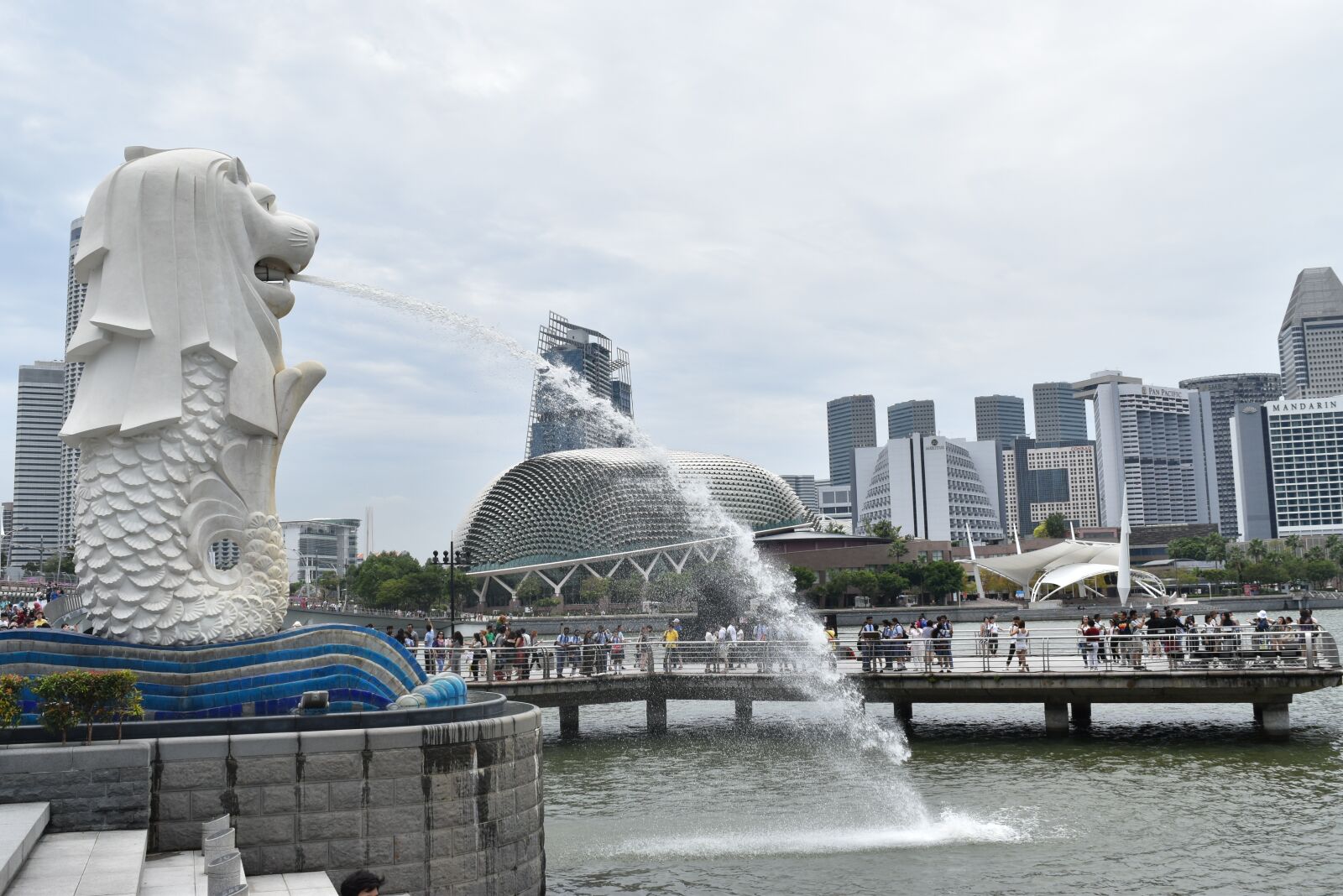 Nikon D5500 sample photo. Merlion, singapore, marina photography