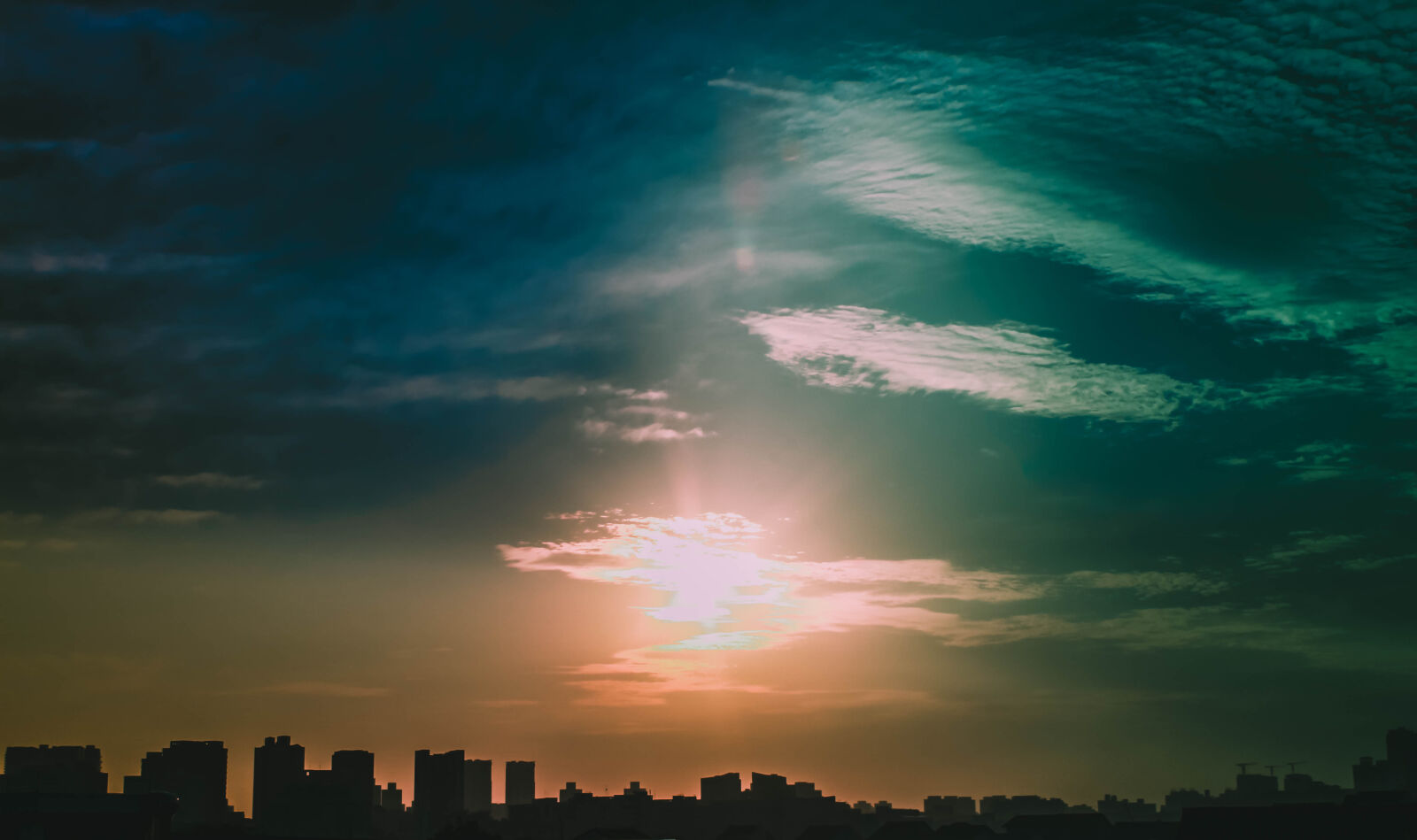 Canon EOS 650D (EOS Rebel T4i / EOS Kiss X6i) sample photo. Horizon, sunrise photography