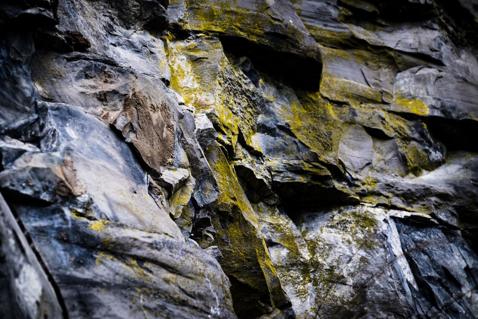 Fujifilm XF 18-135mm F3.5-5.6 R LM OIS WR sample photo. Nature, rocks, color photography