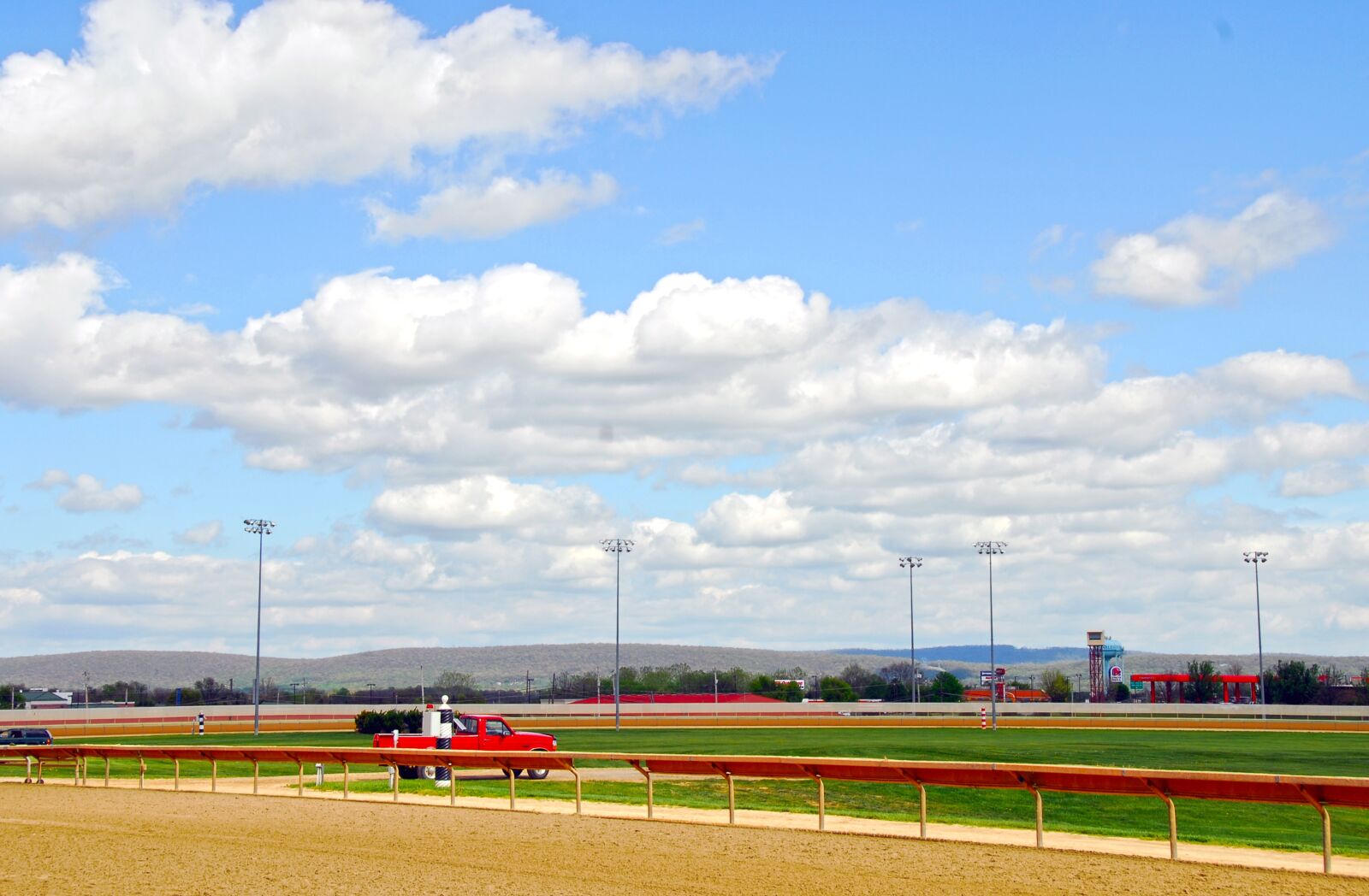 Nikon D200 sample photo. Race track, farm, race photography