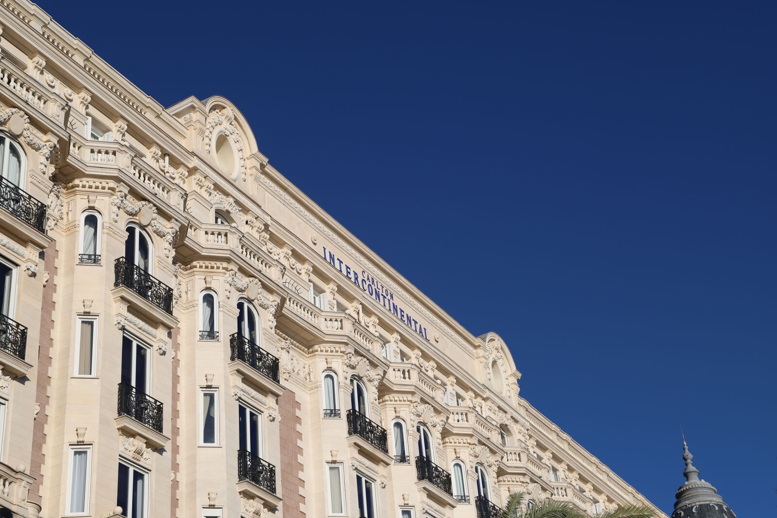 Canon EOS 6D Mark II sample photo. Architecture, old, city photography