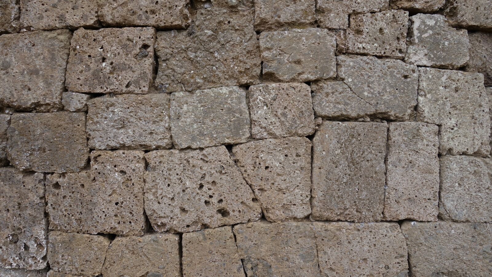 Sony Cyber-shot DSC-RX100 II sample photo. Stone wall, etruscan, antique photography
