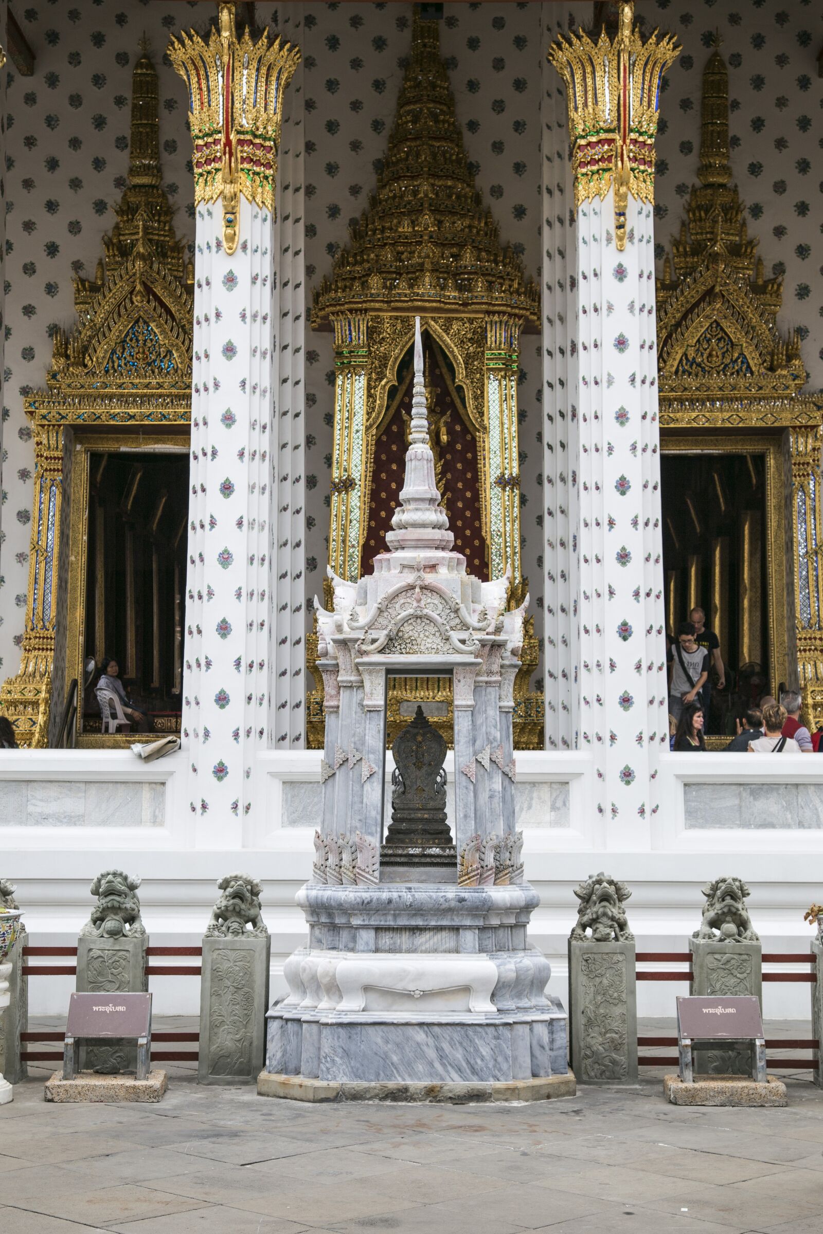 Canon EOS 6D + Canon EF 24-105mm F4L IS USM sample photo. Temple, statue, historic photography