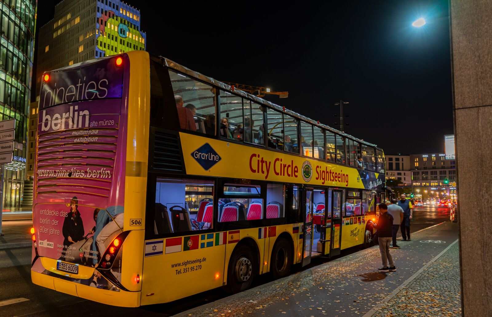 Sony a7 II + Sony FE 28-70mm F3.5-5.6 OSS sample photo. Night photograph, long exposure photography