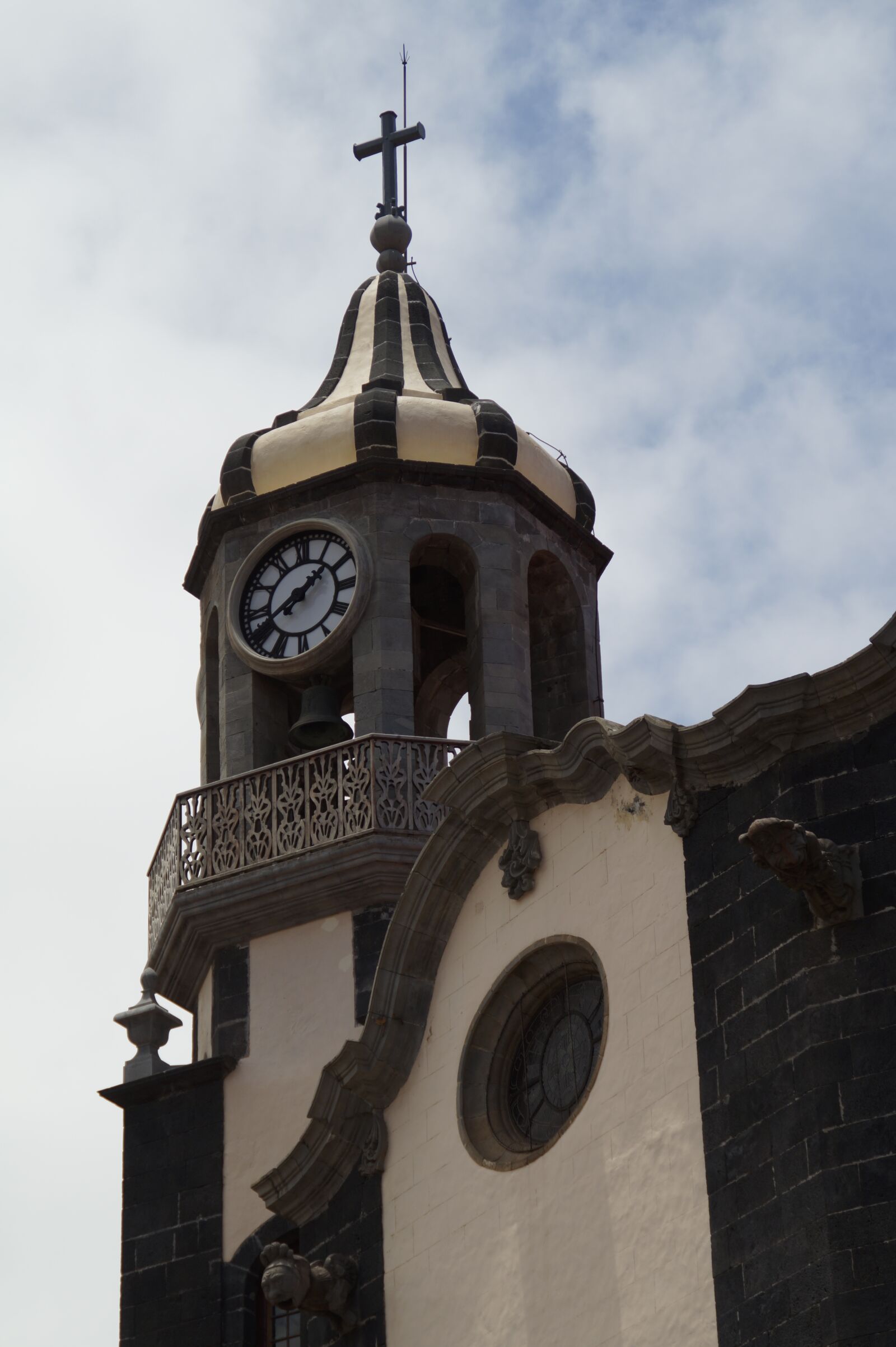 Sony SLT-A58 sample photo. Church, steeple, sky photography