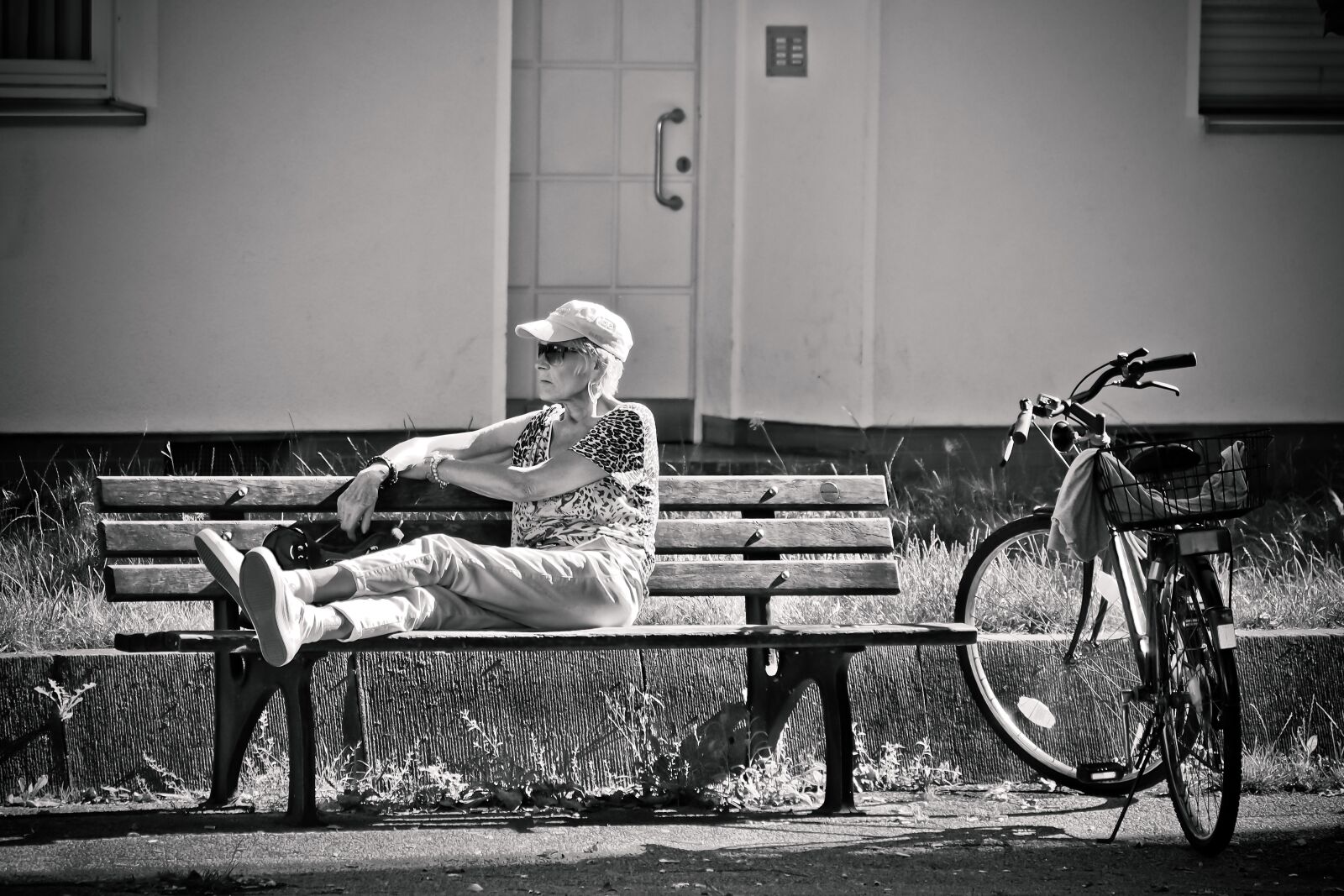 Olympus OM-D E-M10 sample photo. Human, road, woman photography