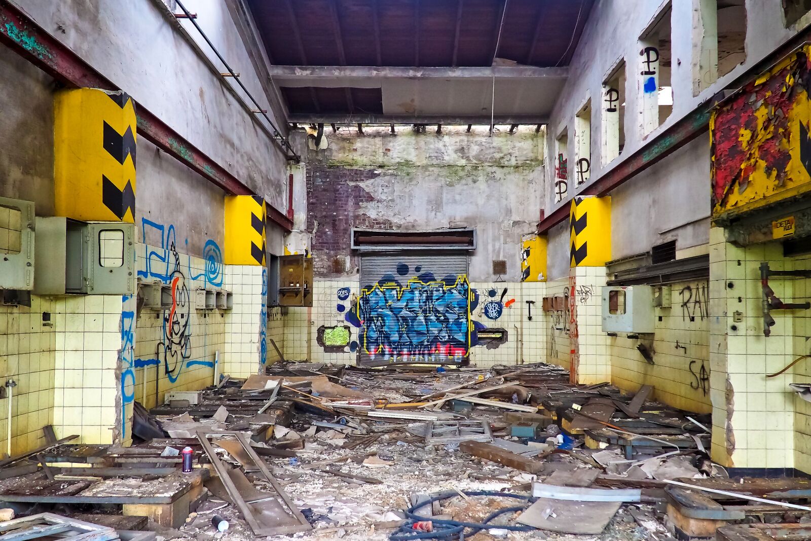 Olympus OM-D E-M10 sample photo. Lost places, old, decay photography