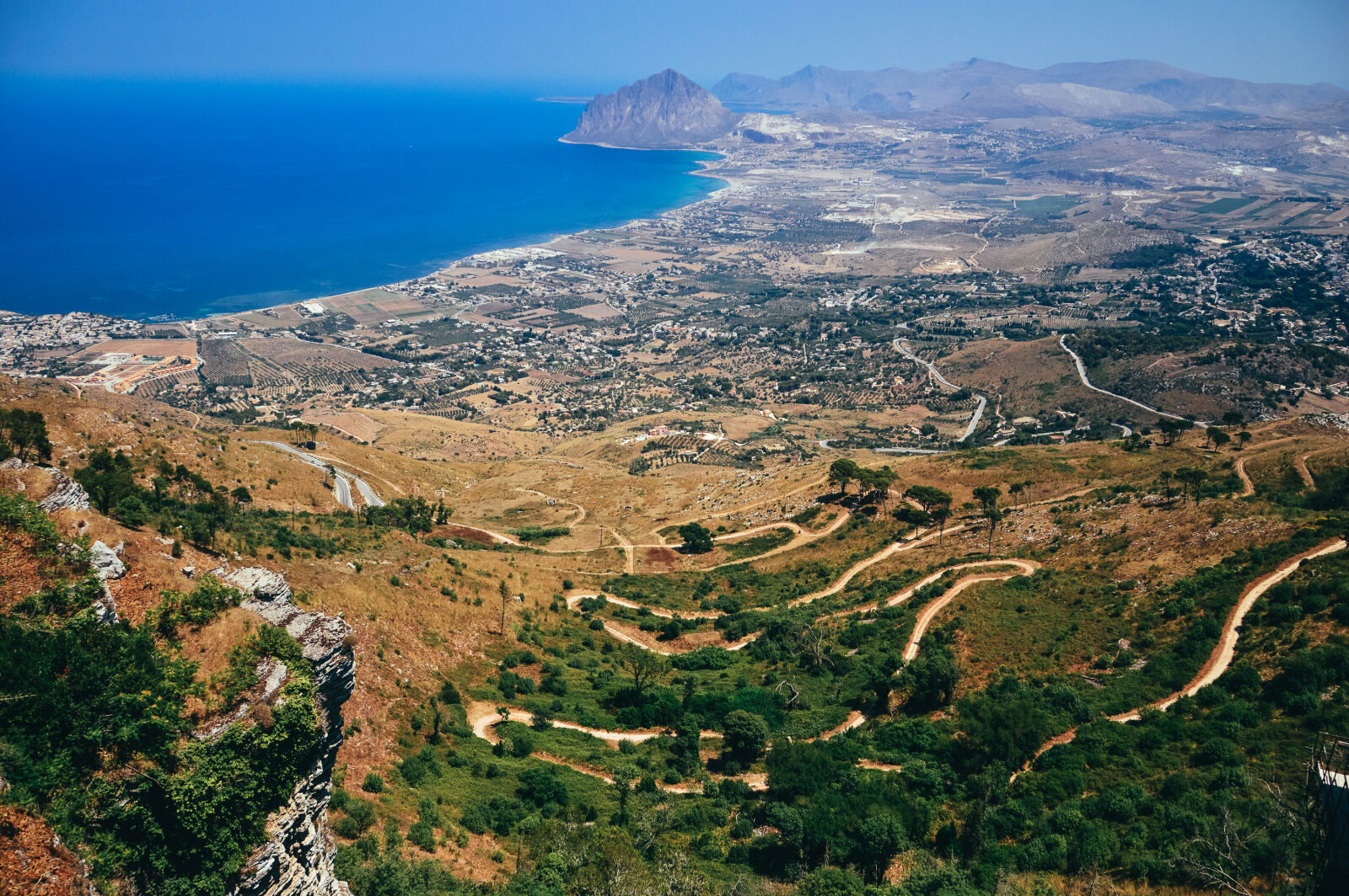 Nikon D3200 sample photo. Road, blue, ocean, countryside photography