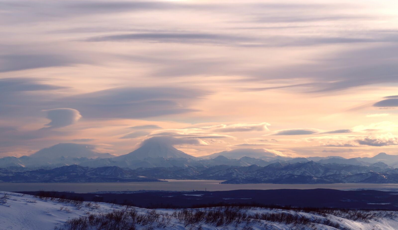 Canon PowerShot G7 X Mark II sample photo. The bay avachinskaya, kamchatka photography