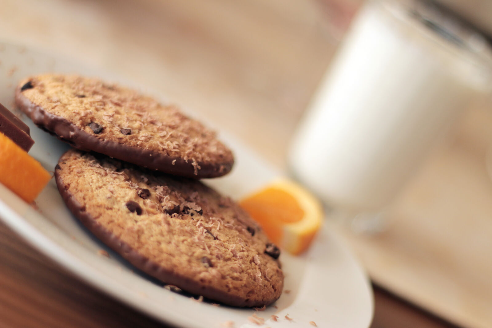 Canon EOS 70D + Canon EF 50mm F1.8 II sample photo. Brownies, cookies, snack photography