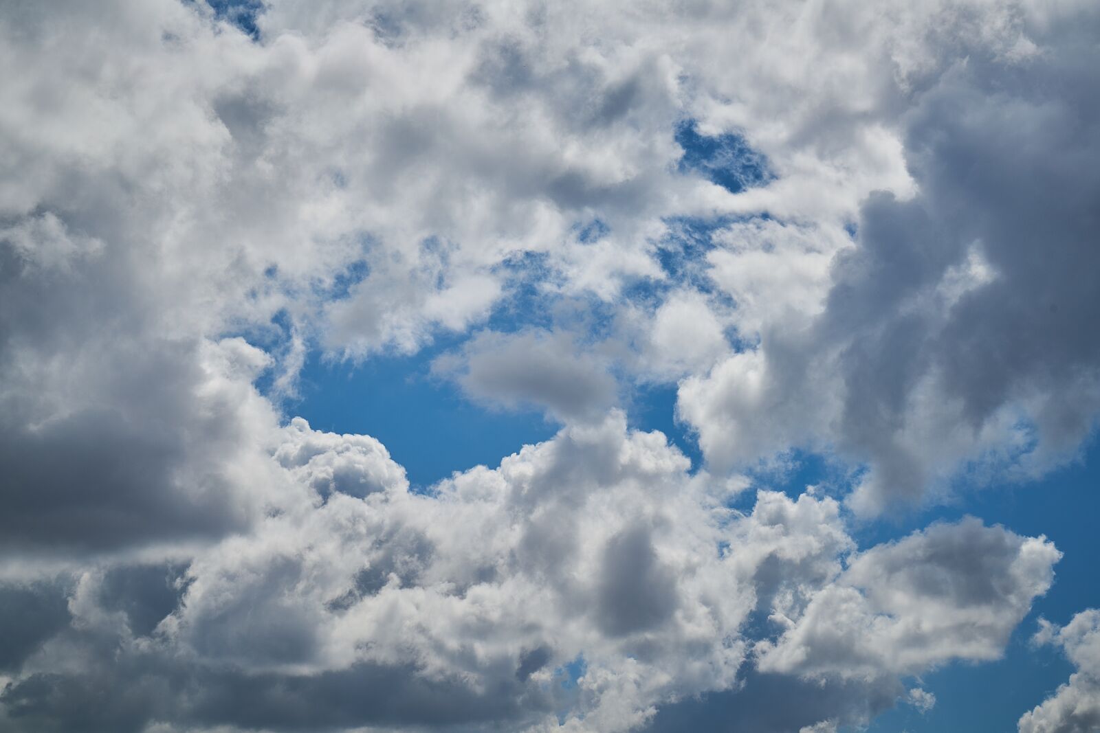 Sony a7R II sample photo. Cloud, blue, sky photography