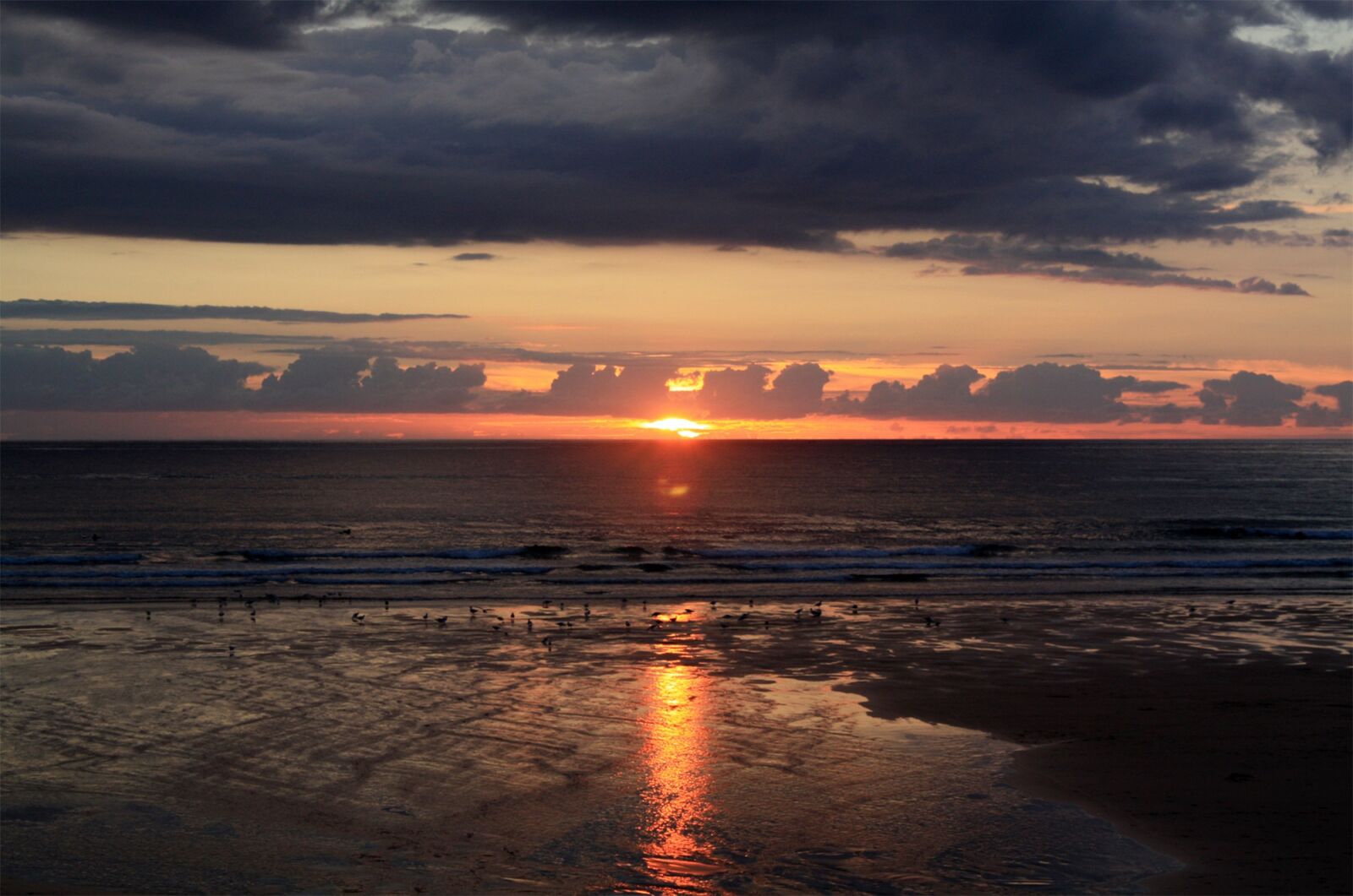 Canon EOS 450D (EOS Rebel XSi / EOS Kiss X2) sample photo. Sunset, water, dawn photography