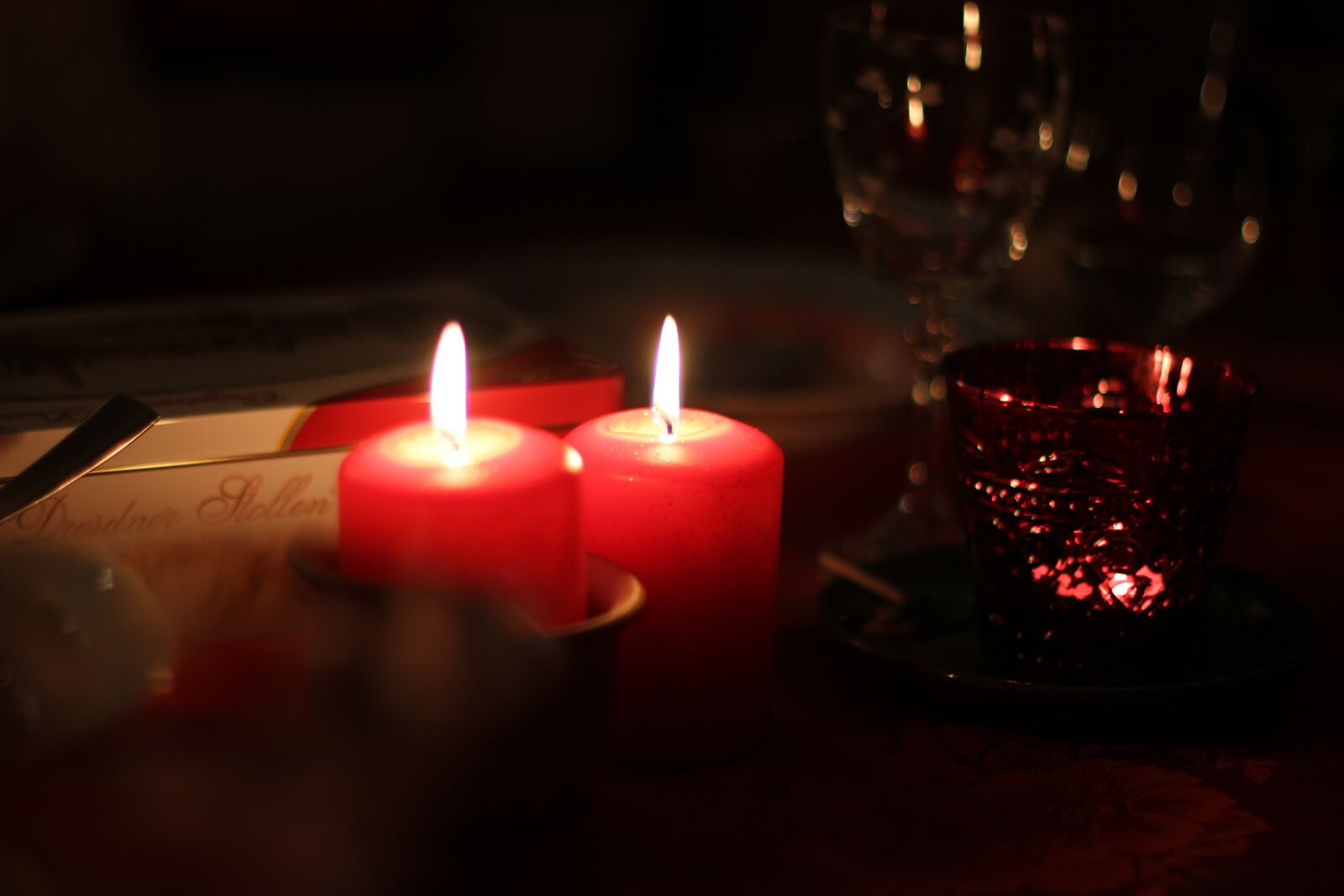 Canon EOS 550D (EOS Rebel T2i / EOS Kiss X4) sample photo. Christmas, candle, candles photography