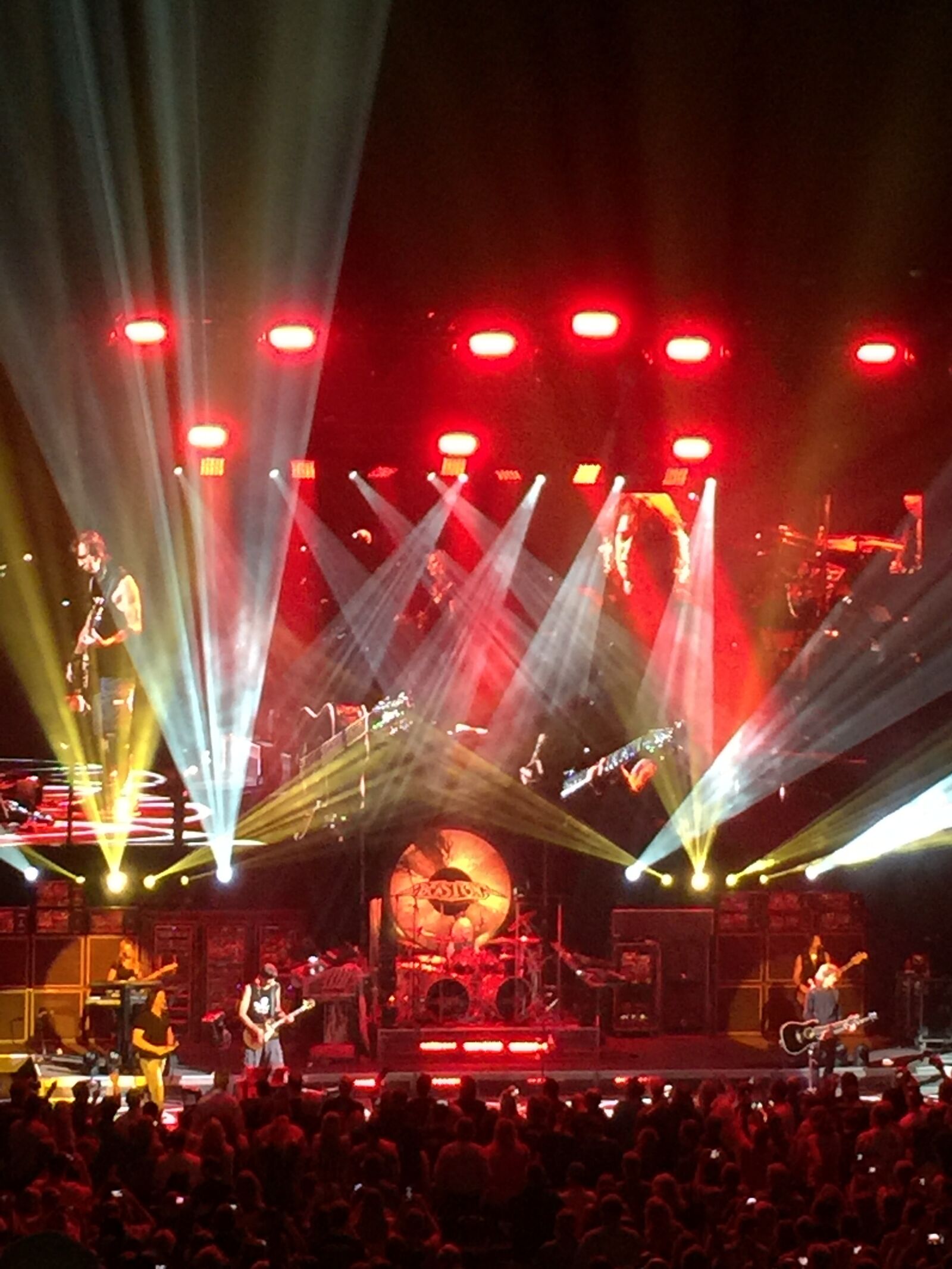 iPhone 6 Plus back camera 4.15mm f/2.2 sample photo. Boston, classic, rock, concert photography