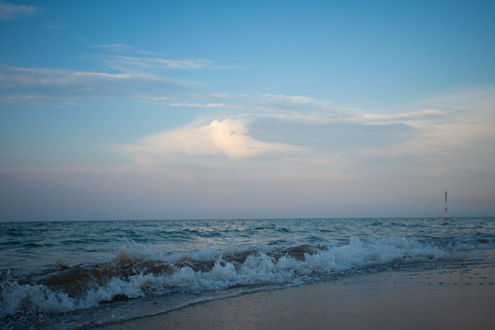 Sony a7 III sample photo. Italy, beach, water photography