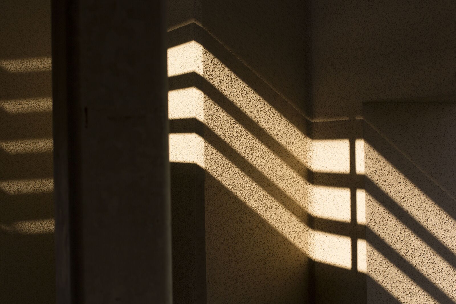 Canon EOS 60D + Canon EF 50mm F1.4 USM sample photo. Shadows, wall, sun photography