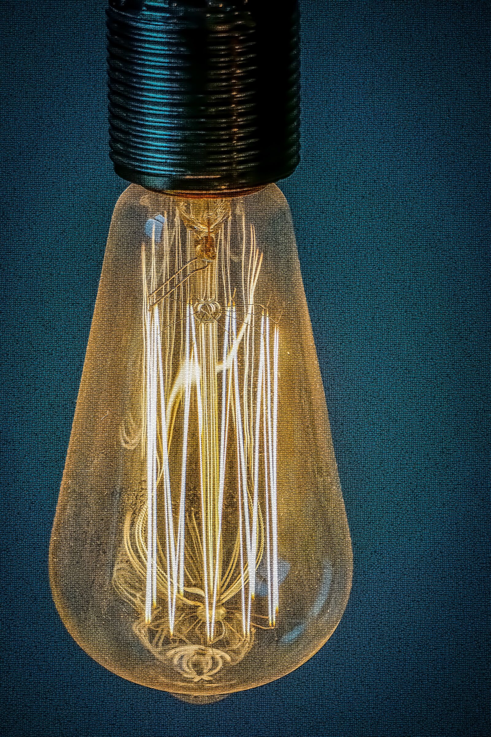 Sony a6000 sample photo. Retro light bulb, light photography