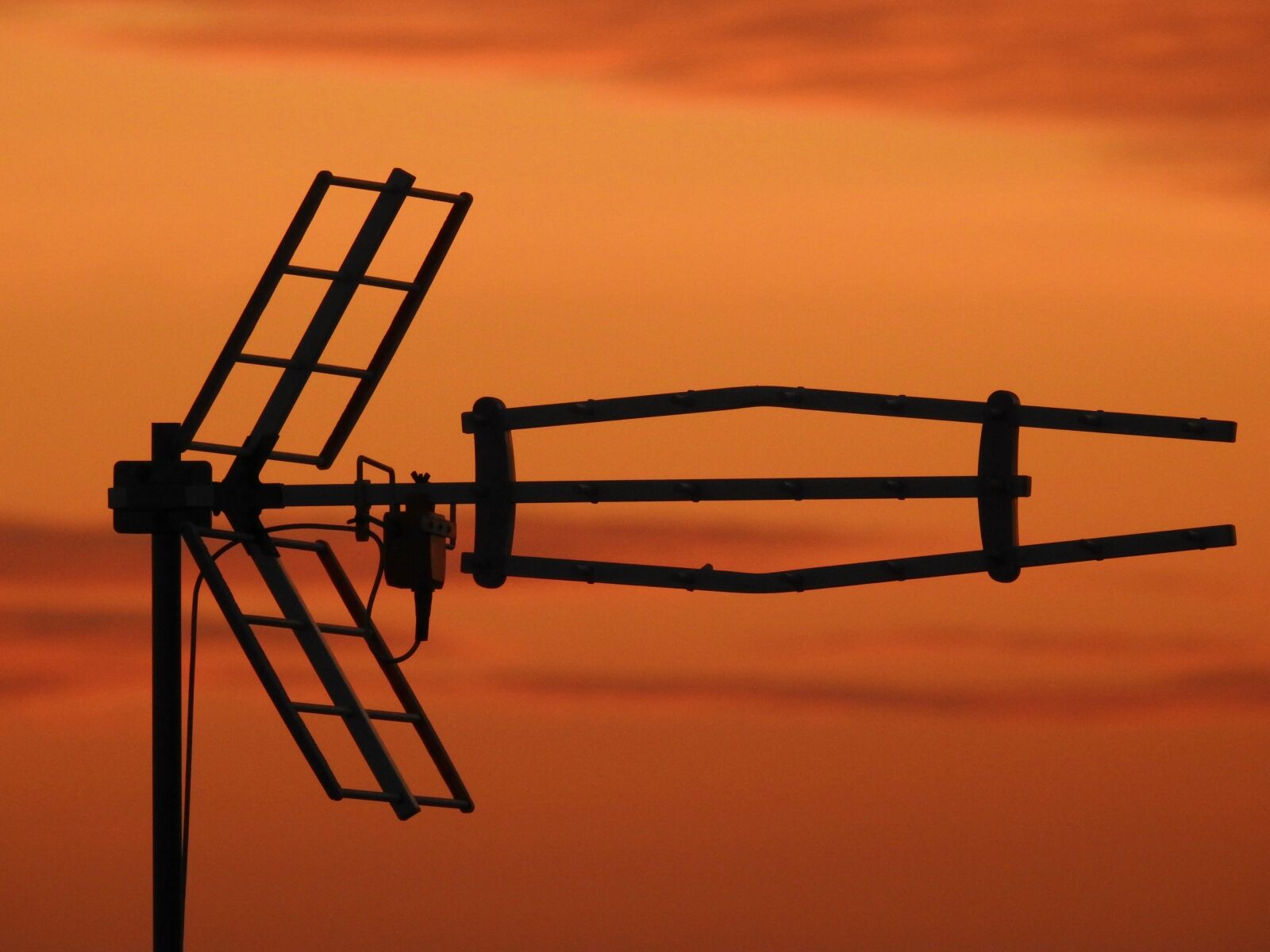 Nikon Coolpix P900 sample photo. Sunset, antenna, transmitter photography