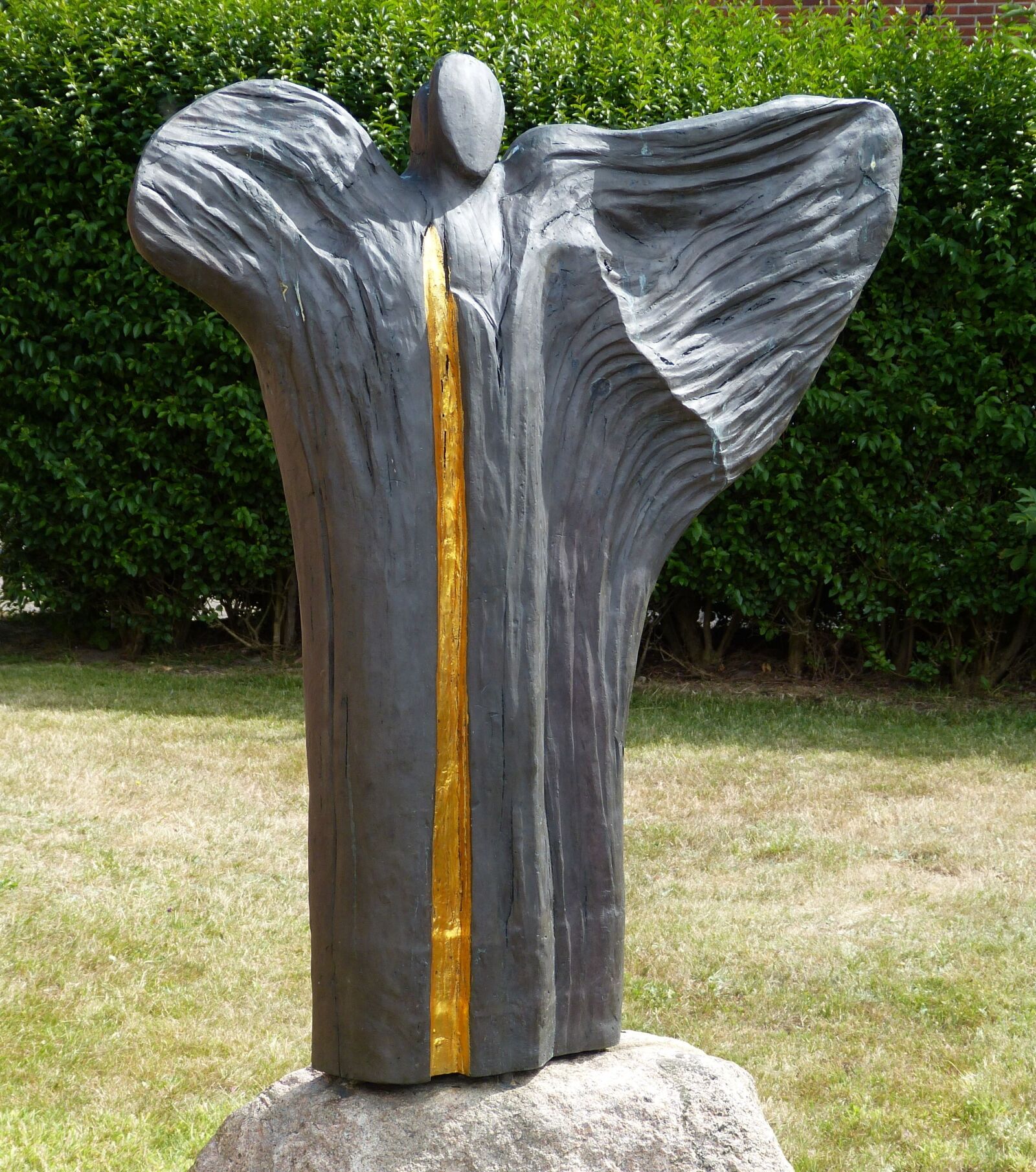 Panasonic Lumix DMC-FZ150 sample photo. Figure, statue, sculpture photography