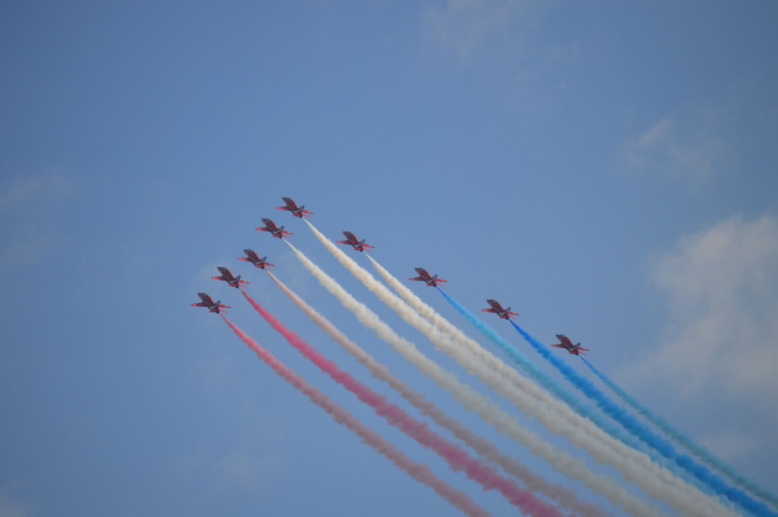 Nikon D3200 sample photo. Red arrows, smoke trails photography