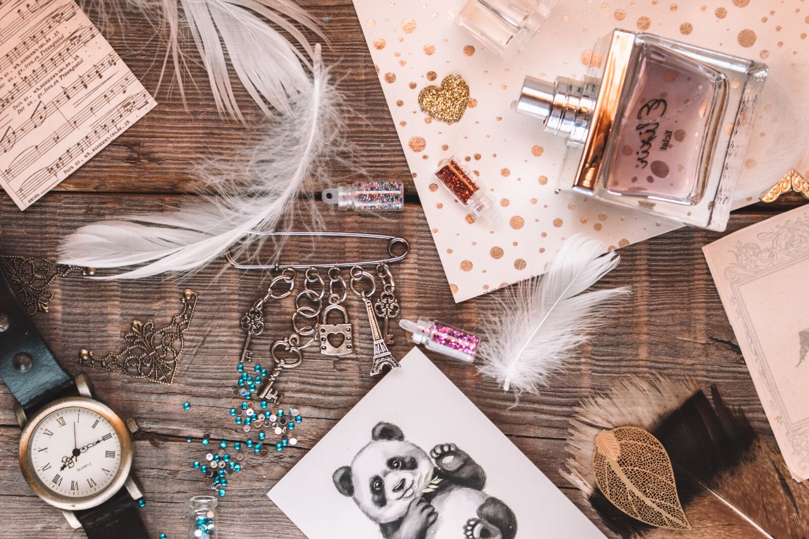 Canon EOS 600D (Rebel EOS T3i / EOS Kiss X5) sample photo. Flatlay, blog, blogger photography