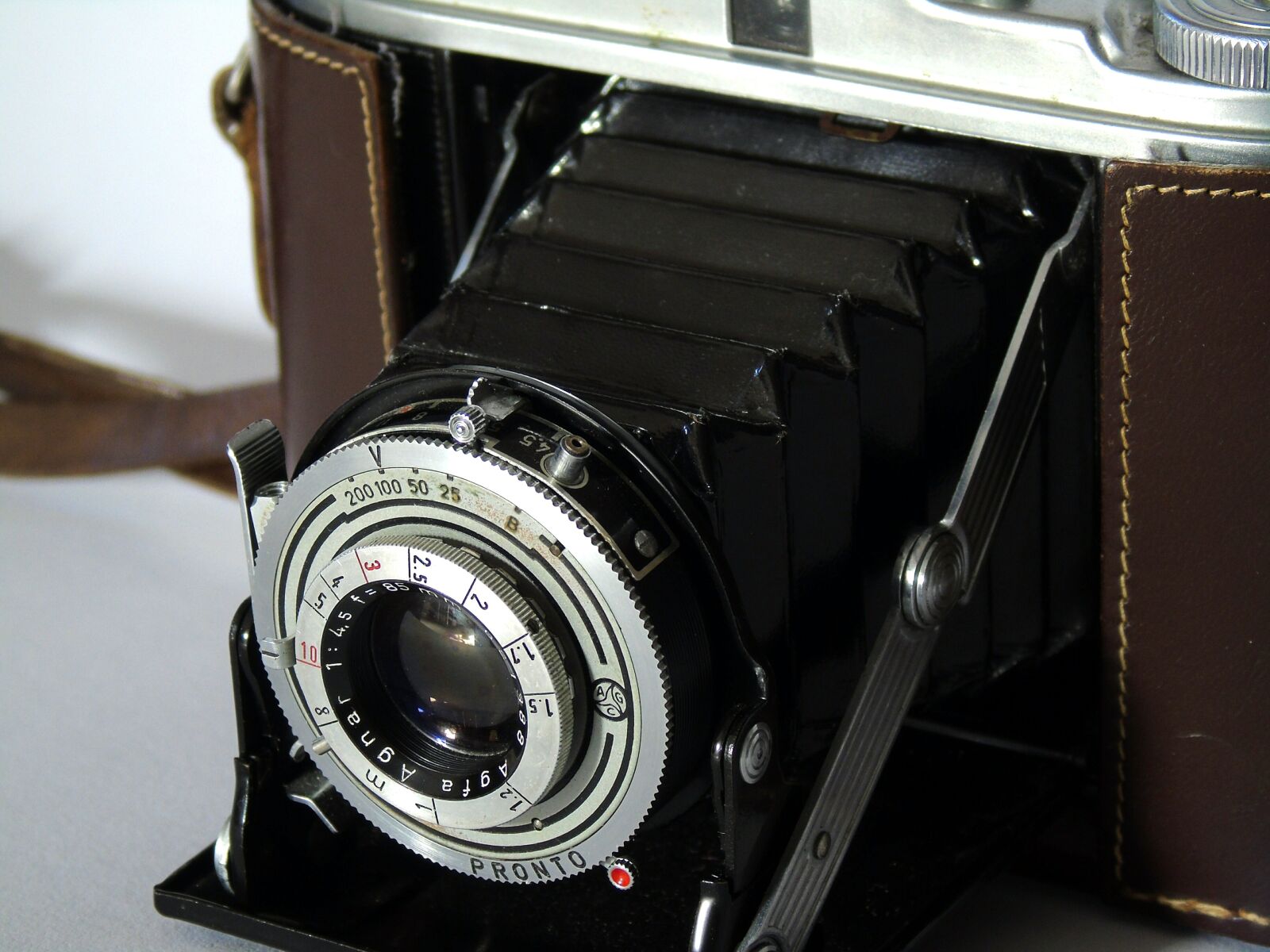 Sony Cyber-shot DSC-H400 sample photo. Agfa, isolette, photo camera photography