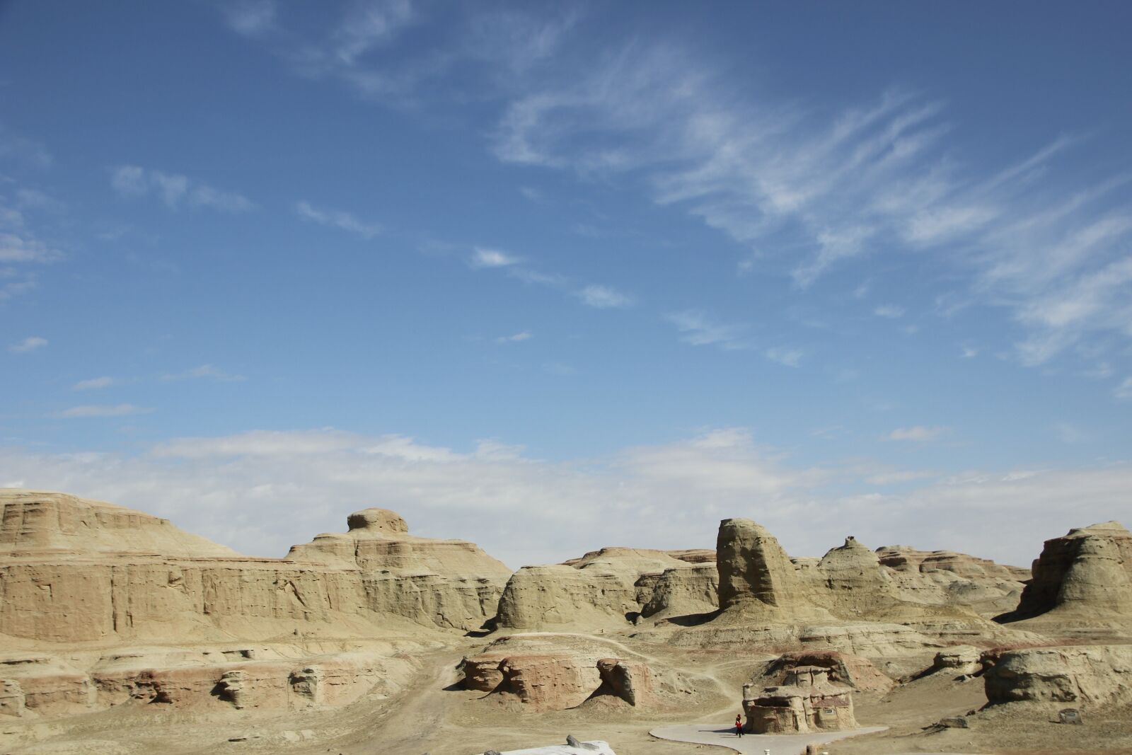 Canon EOS 600D (Rebel EOS T3i / EOS Kiss X5) sample photo. Urho, ghost city, in photography