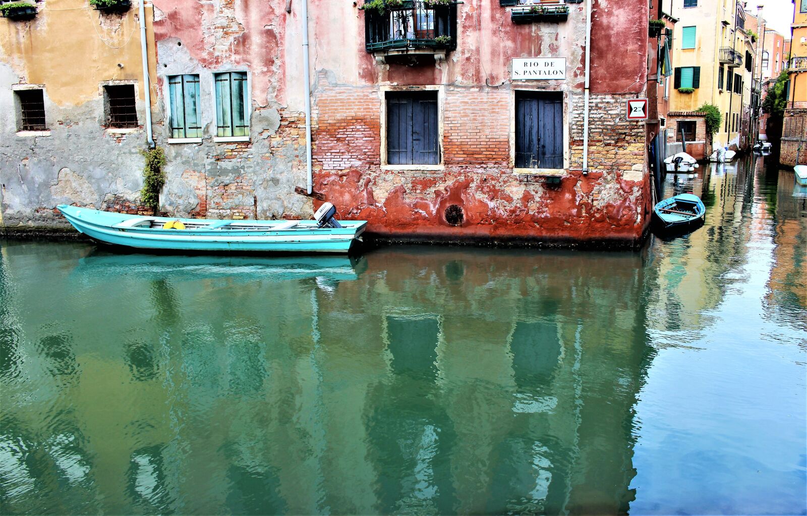 Canon EOS 700D (EOS Rebel T5i / EOS Kiss X7i) sample photo. Venice, channel, water photography