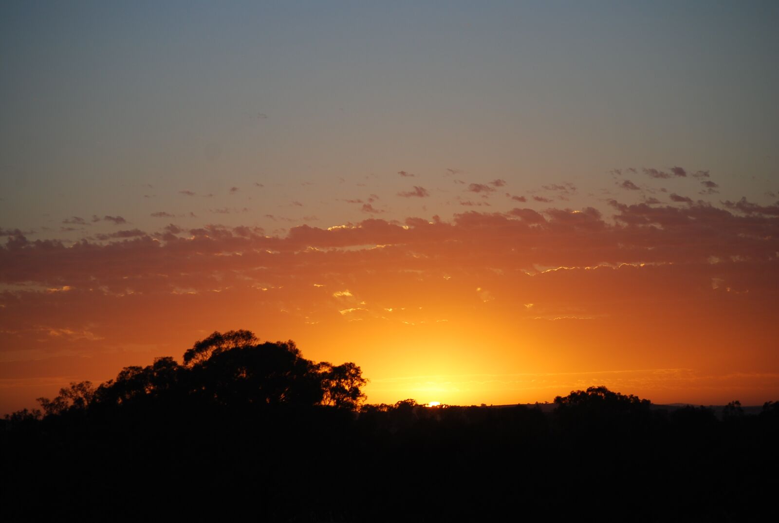 Nikon D40X sample photo. Sunrise, clouds, nature photography