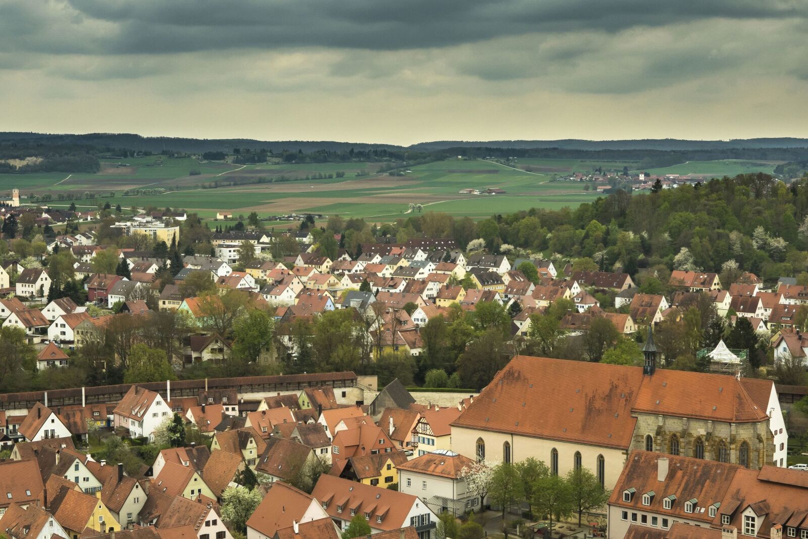 Sony a6300 + Sigma 30mm F2.8 EX DN sample photo. Town, travel, sky, cloud photography