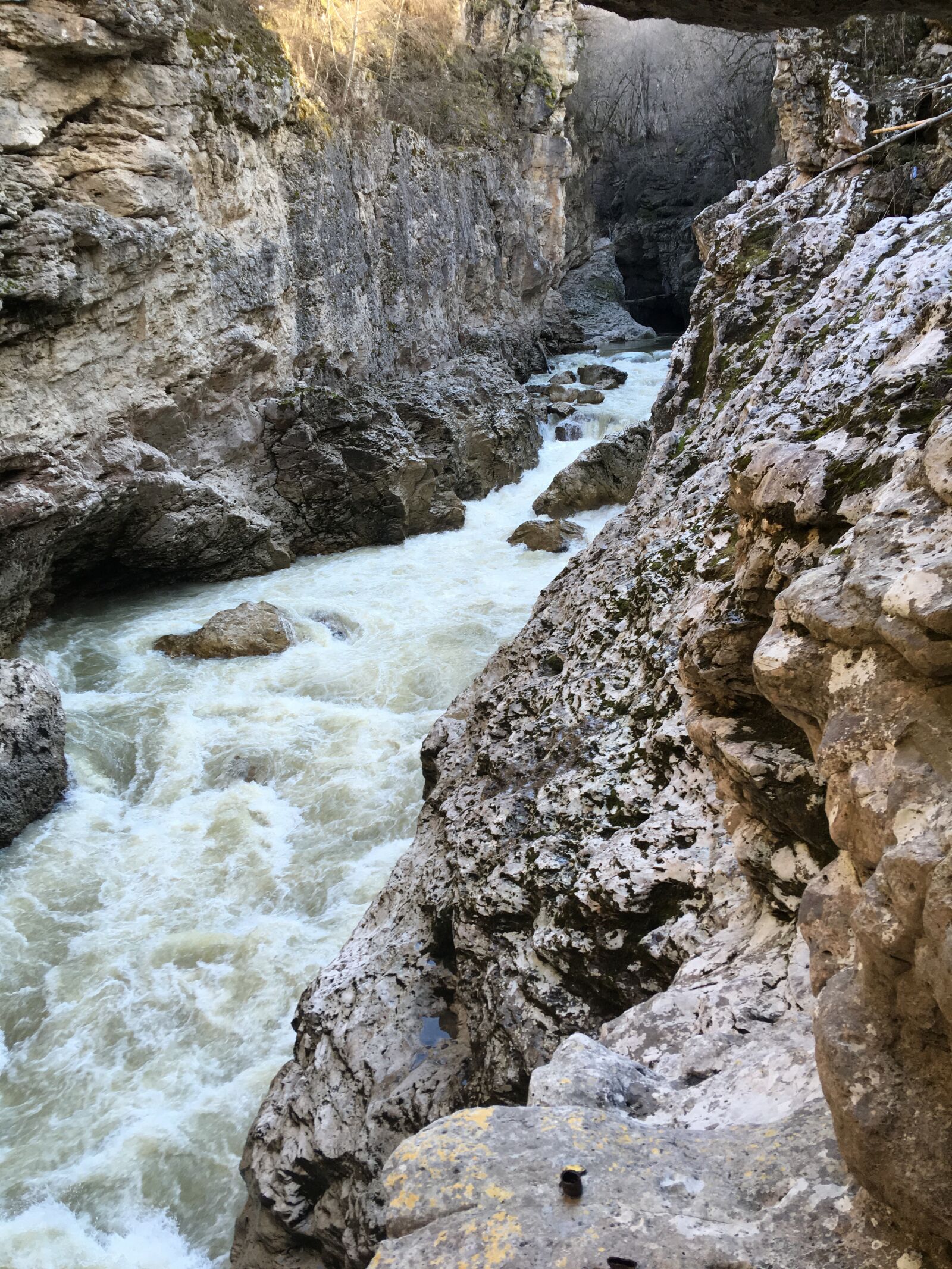 iPhone SE back camera 4.15mm f/2.2 sample photo. River, stones, precipice photography