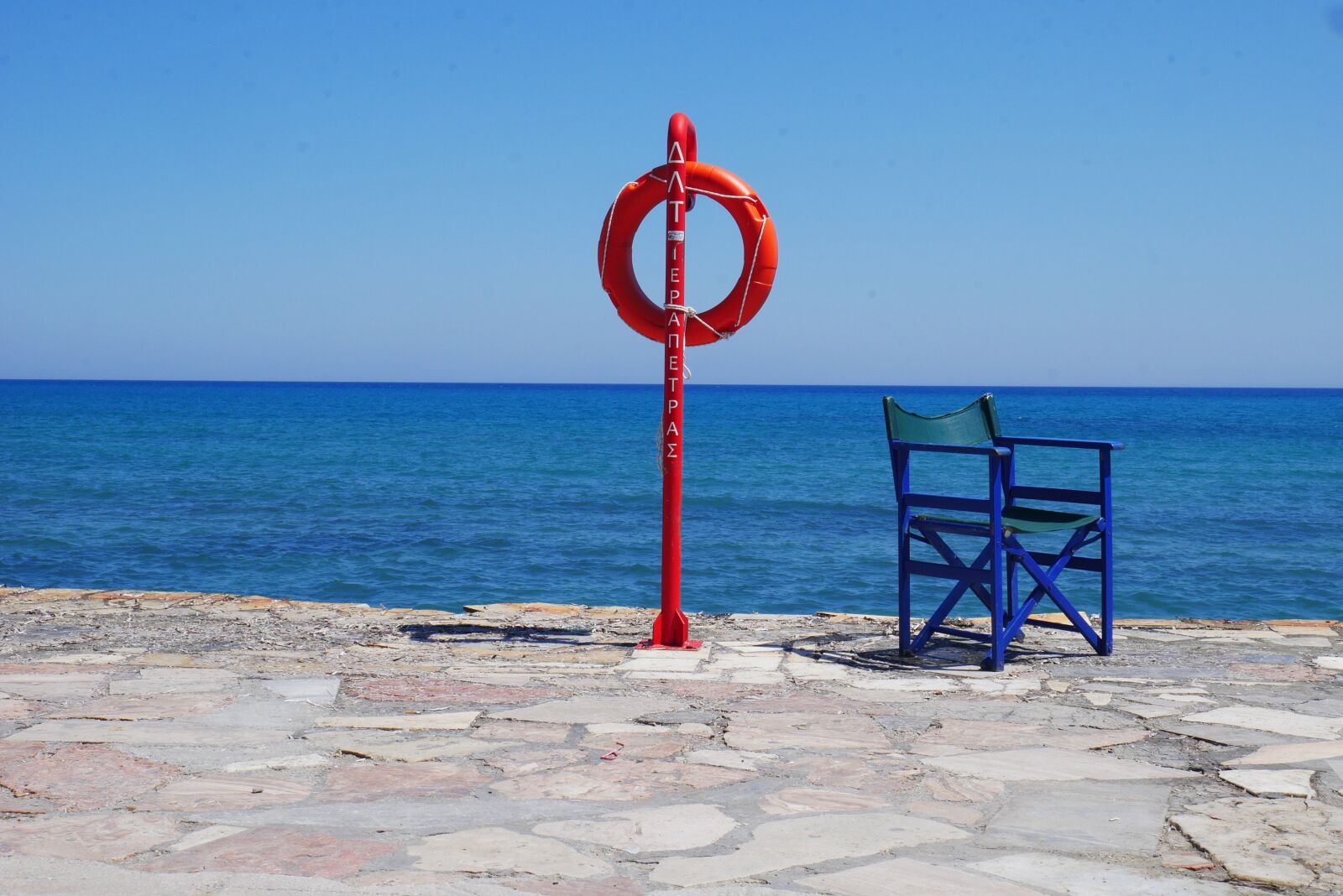 Panasonic Lumix DMC-G7 sample photo. Life buoy, rescue, beach photography