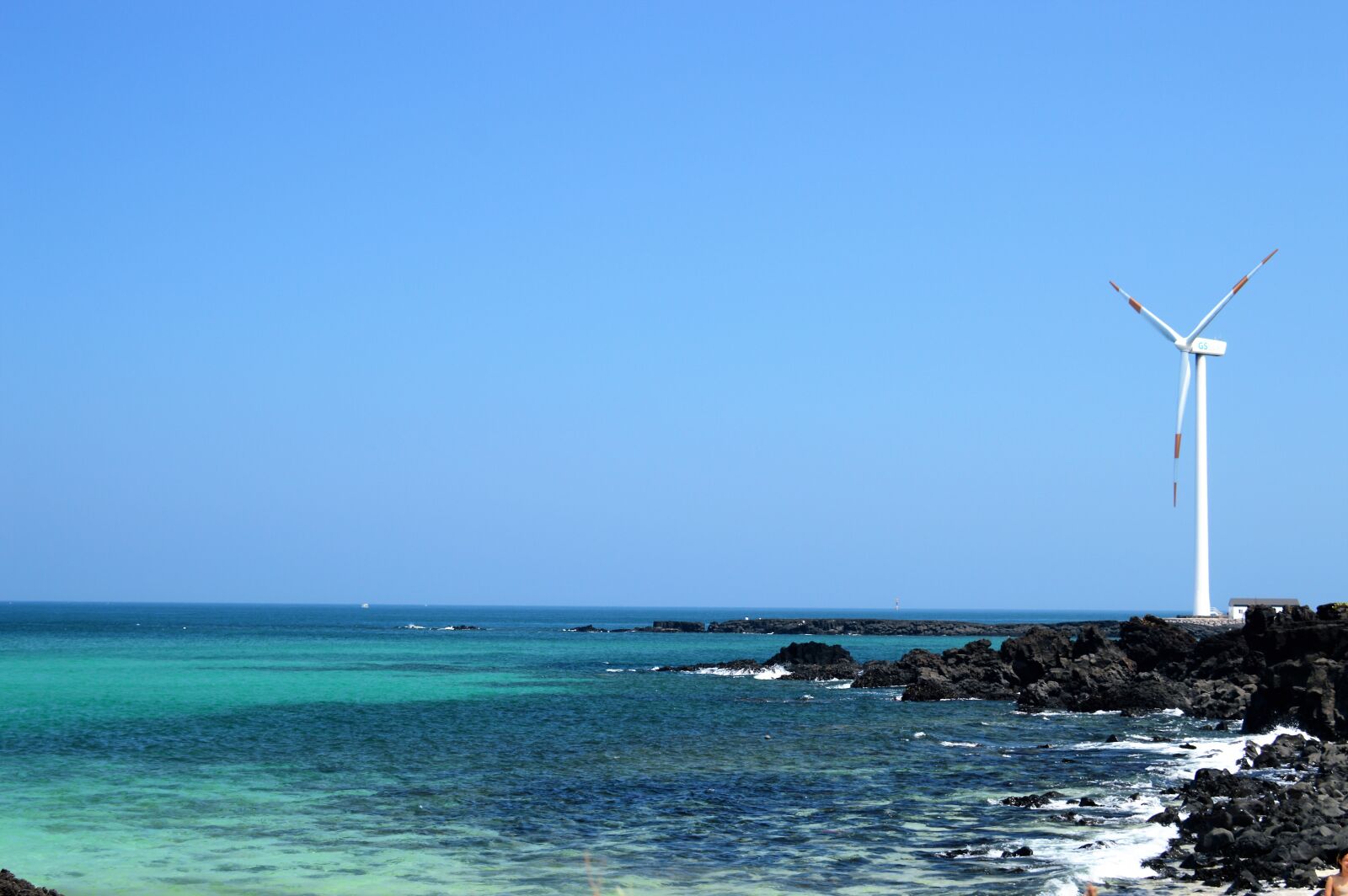 Nikon D3200 sample photo. Sea, wind power generator photography