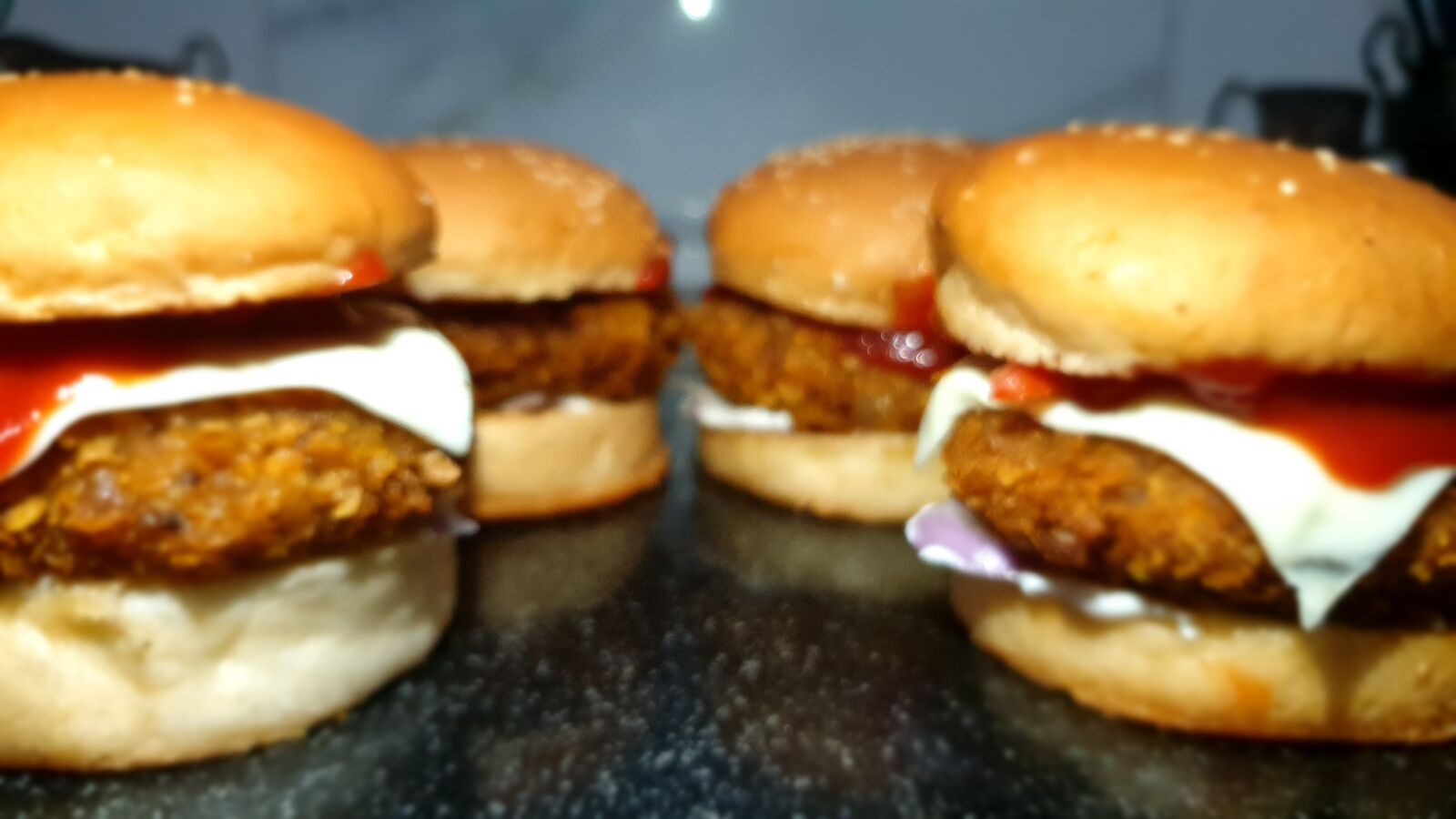 Samsung Galaxy S9 sample photo. Burger, cheeseburger, tasty food photography