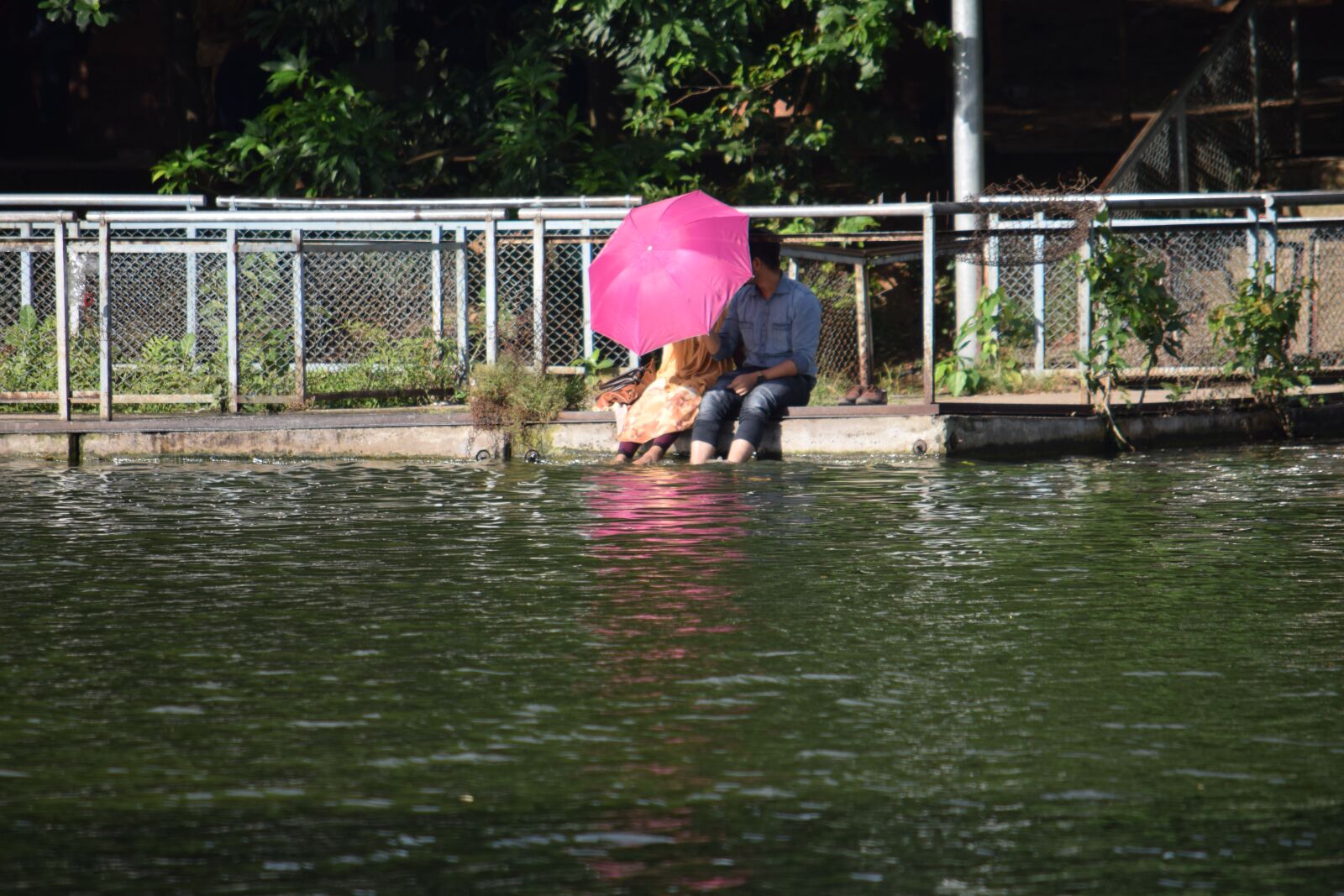 Nikon D5300 sample photo. Love, umbrella, lake photography