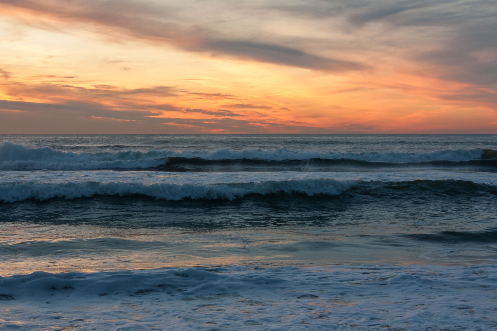 Canon EF 50mm F1.8 II sample photo. Sea, sunset, portugal, porto photography
