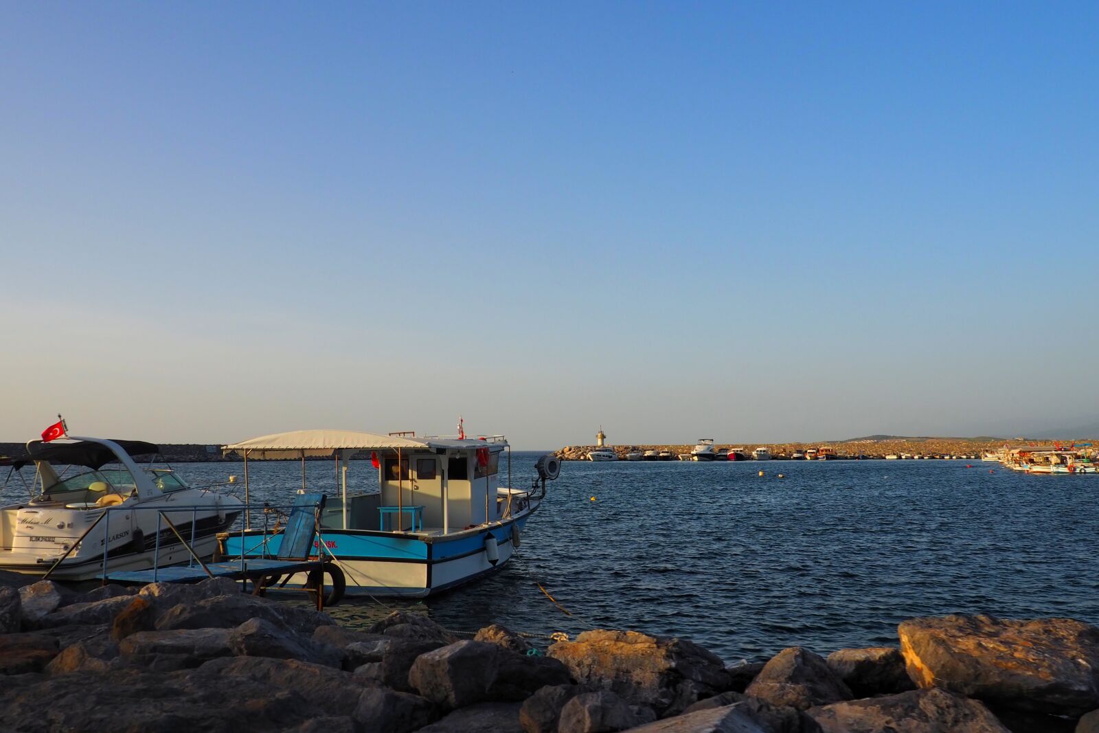 Olympus OM-D E-M10 III sample photo. Marine, solar, sunset photography