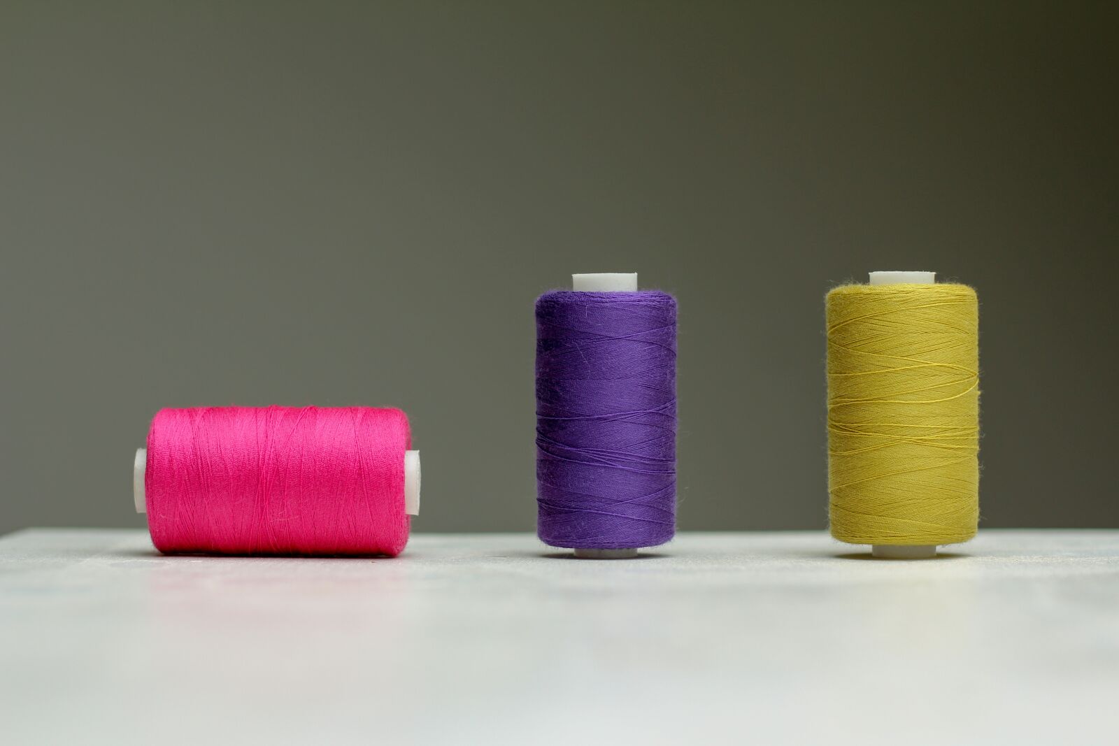 Canon EOS 700D (EOS Rebel T5i / EOS Kiss X7i) sample photo. Spools of thread, colorful photography