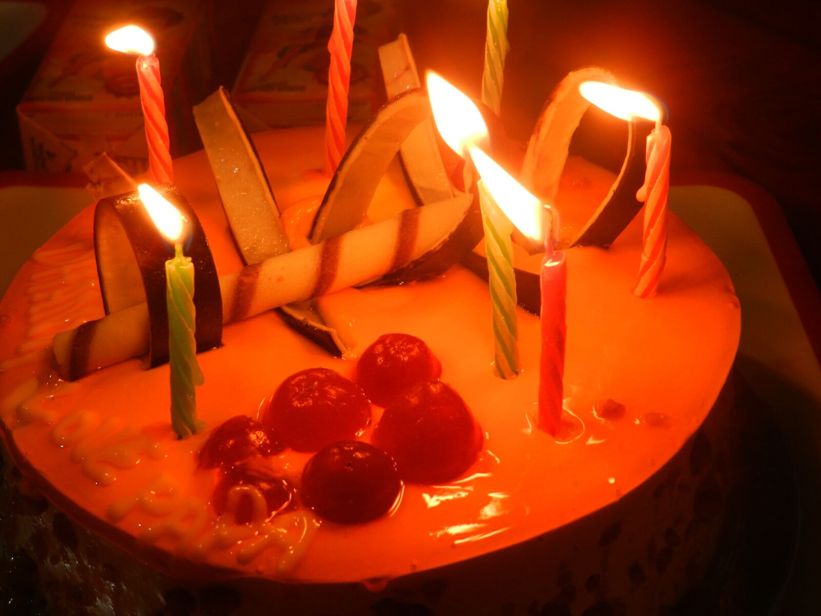 Nikon Coolpix P500 sample photo. Birthday, cake, food photography