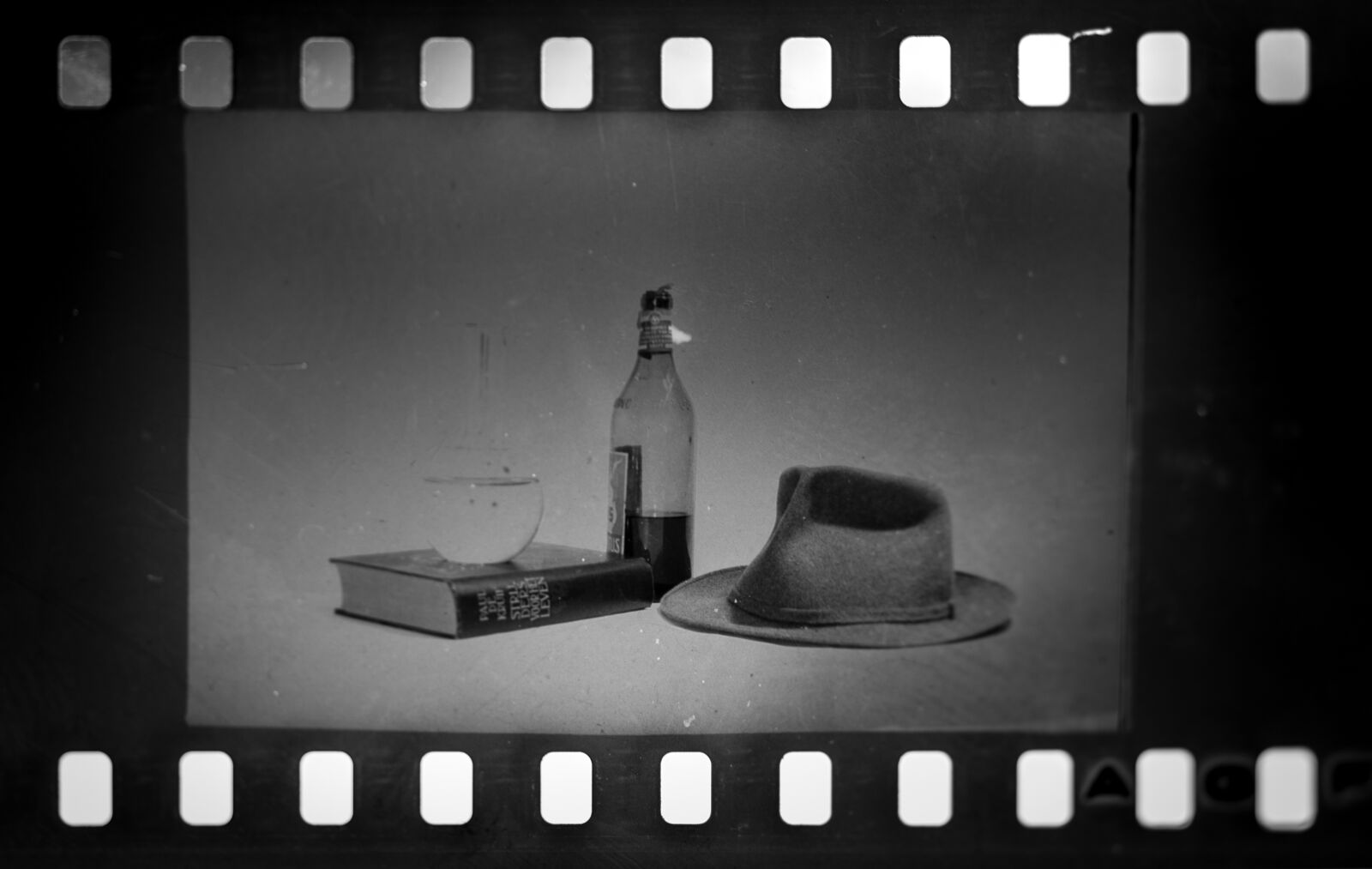 Nikon D610 sample photo. Black and white, slide photography