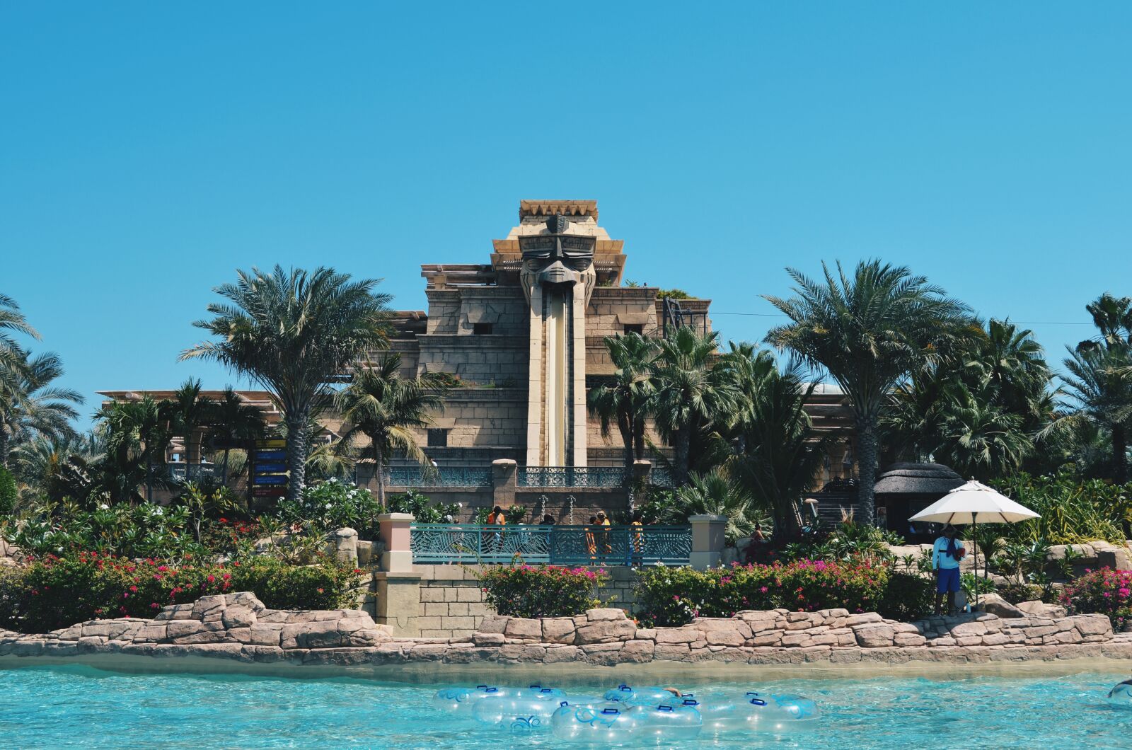 Nikon D5100 sample photo. Aqua, atlantis, dubai, pool photography