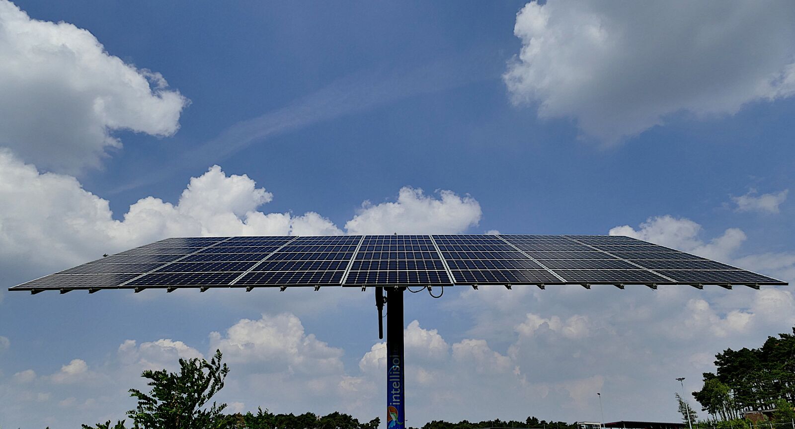 Panasonic Lumix DMC-FZ1000 sample photo. Solar panels, solar energy photography
