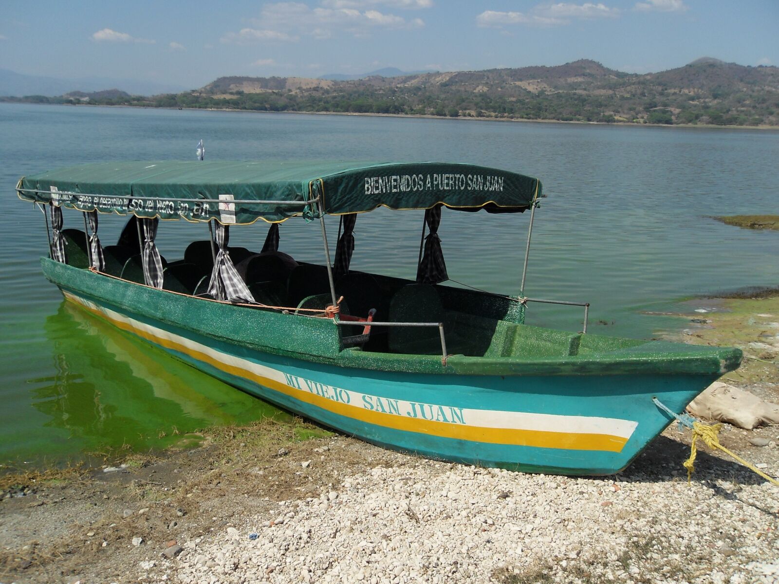 Samsung PL60 / VLUU PL60 /  SL420 sample photo. Boat, lake, water photography