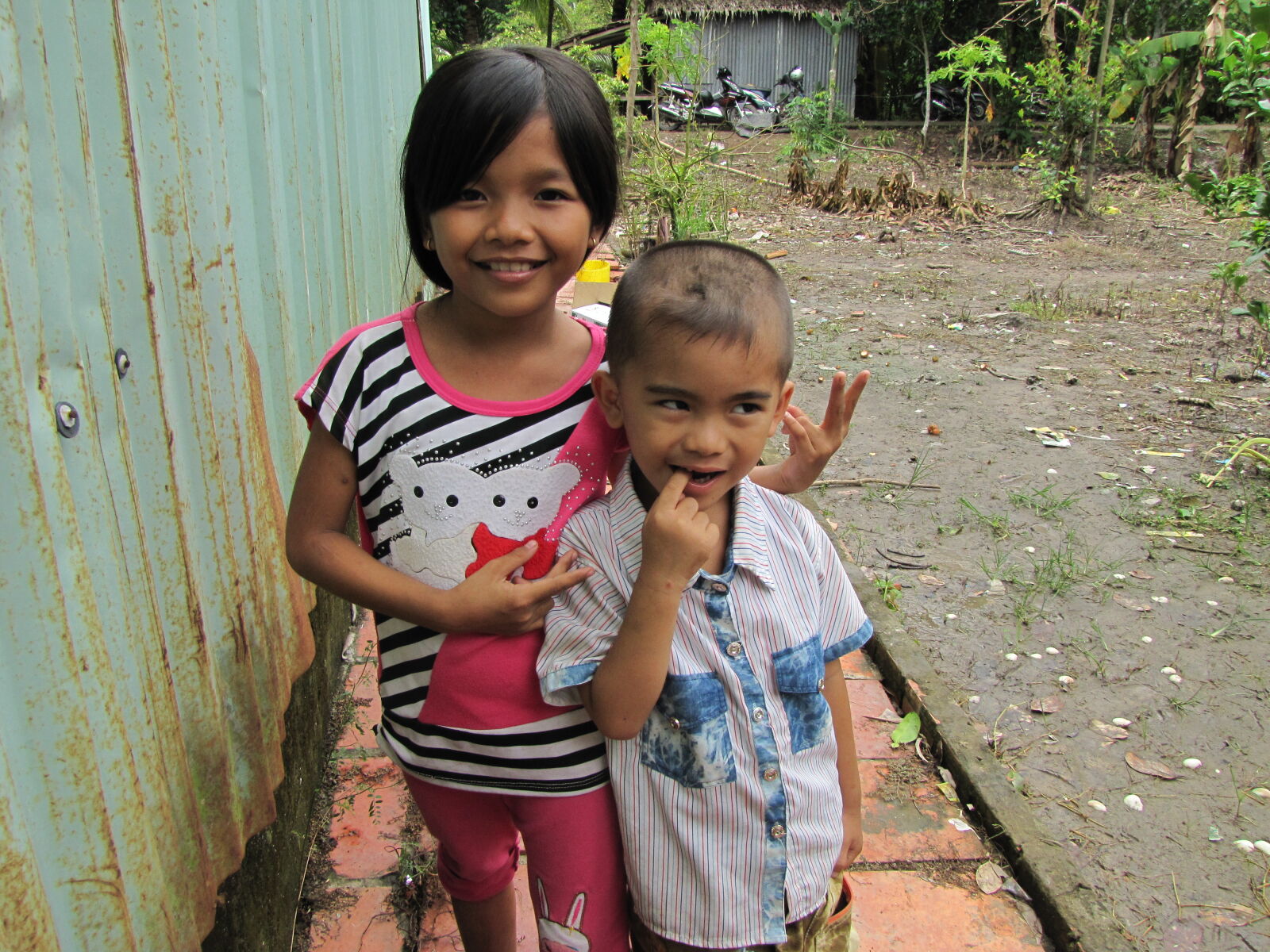 Canon PowerShot SX20 IS sample photo. Children photography