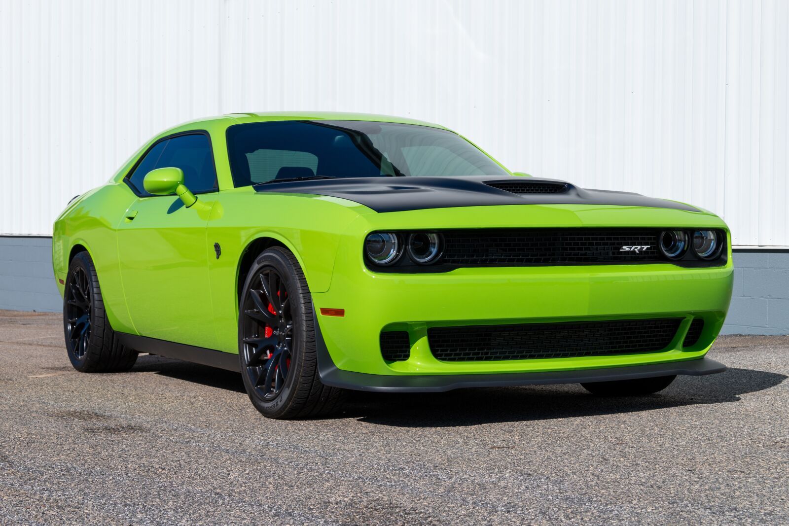 Canon EF-S 17-85mm F4-5.6 IS USM sample photo. Dodge, hellcat, vehicle photography
