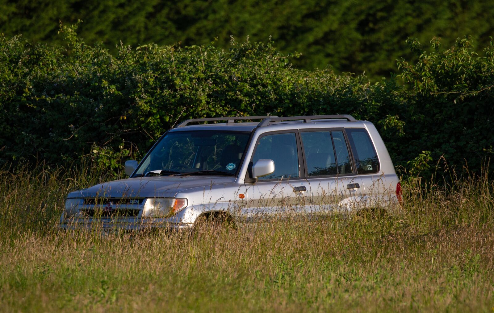 Canon EOS 5D Mark III sample photo. Abandoned car, nature, 4x4 photography